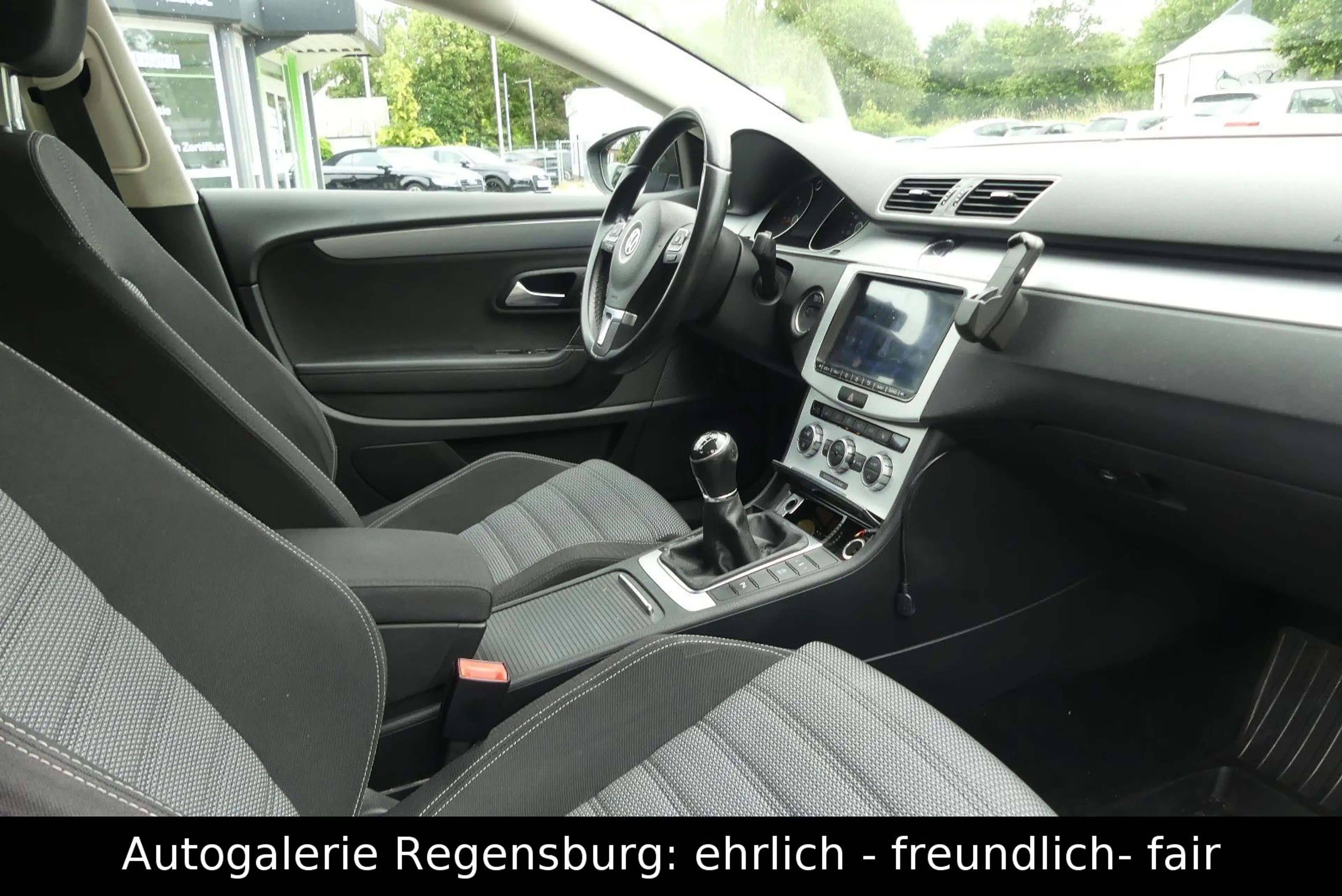 Volkswagen CC **XENON*KAMERA*NAVI*TEMPOMAT*SITZHZ** — photo 9