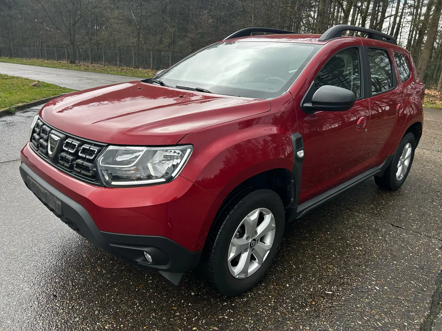 Dacia Duster TCe 90 2WD Comfort Rood - 1