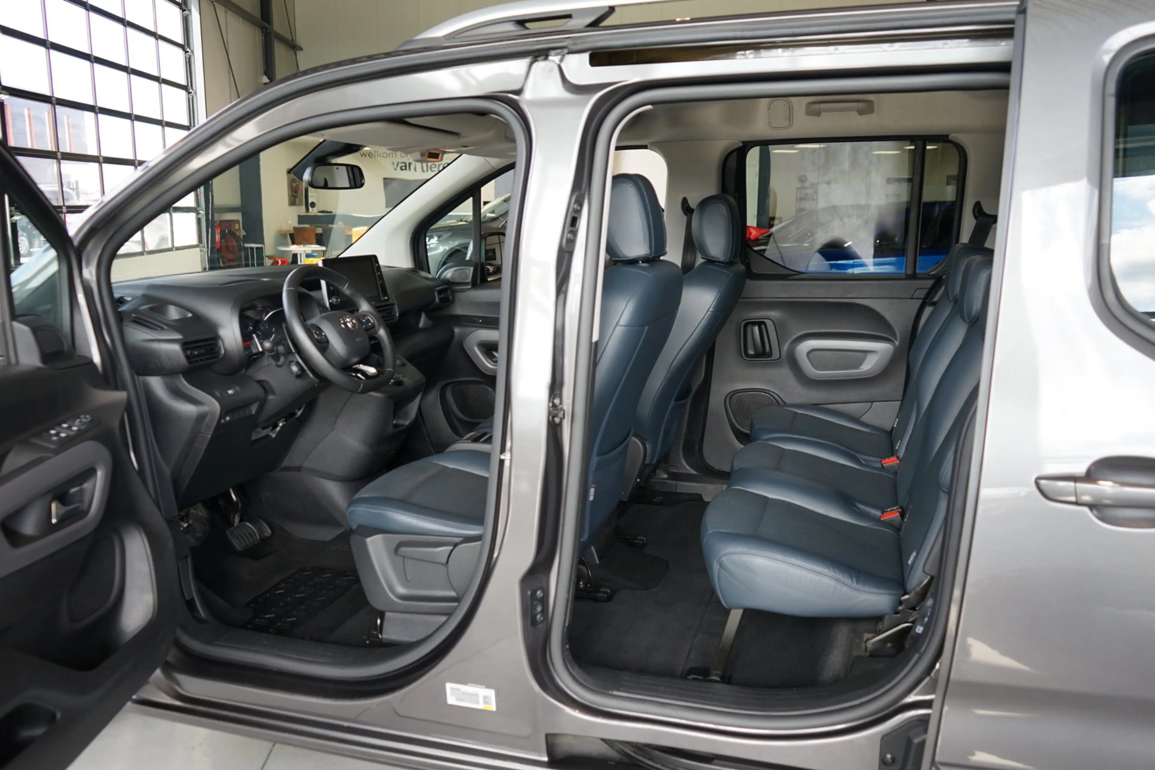 Toyota Proace City Verso 1.2 Turbo Long 7p. DEALER-ONDERHOUDEN — photo 6
