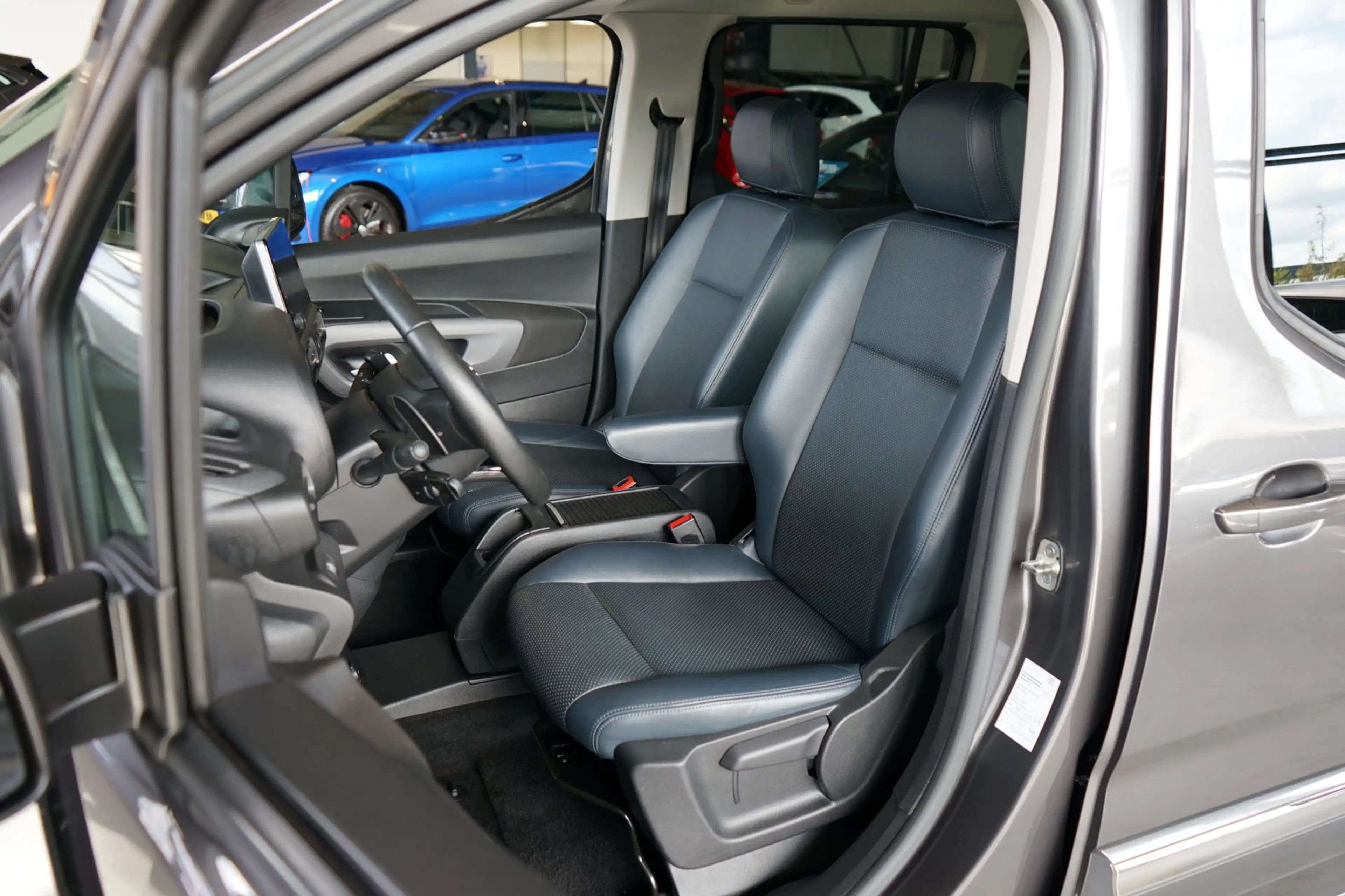 Toyota Proace City Verso 1.2 Turbo Long 7p. DEALER-ONDERHOUDEN — photo 5