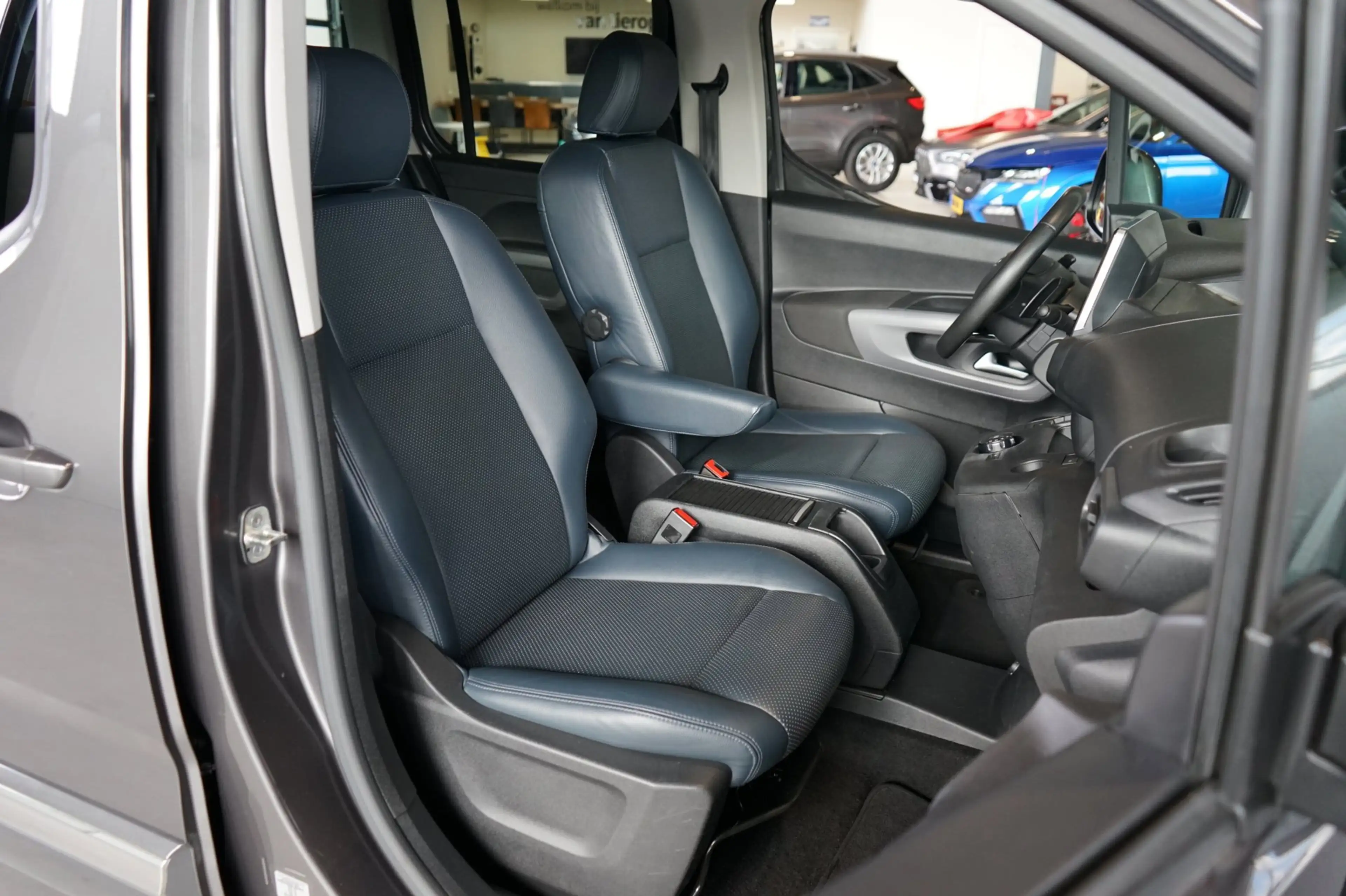 Toyota Proace City Verso 1.2 Turbo Long 7p. DEALER-ONDERHOUDEN — photo 16
