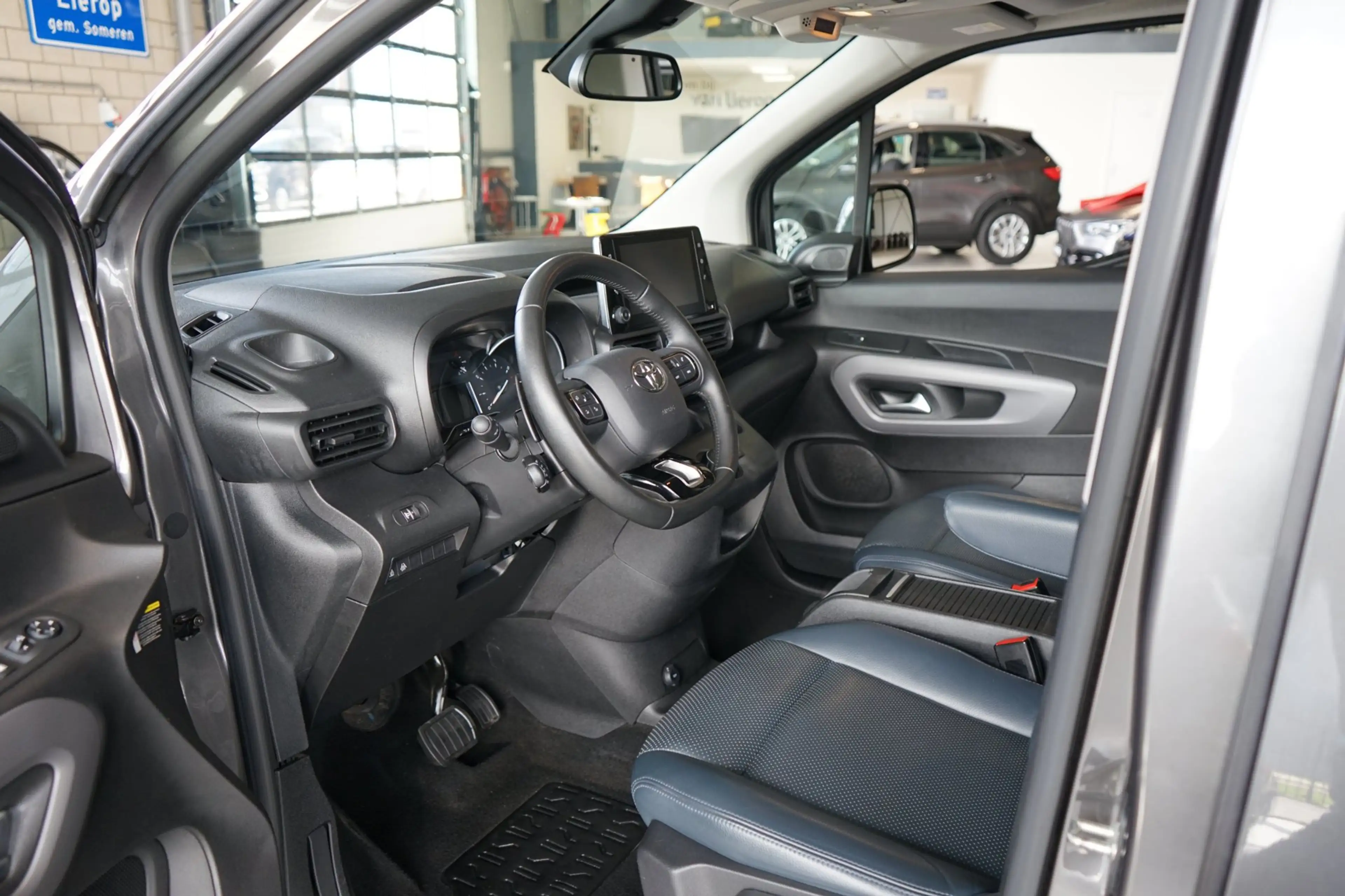 Toyota Proace City Verso 1.2 Turbo Long 7p. DEALER-ONDERHOUDEN — photo 4