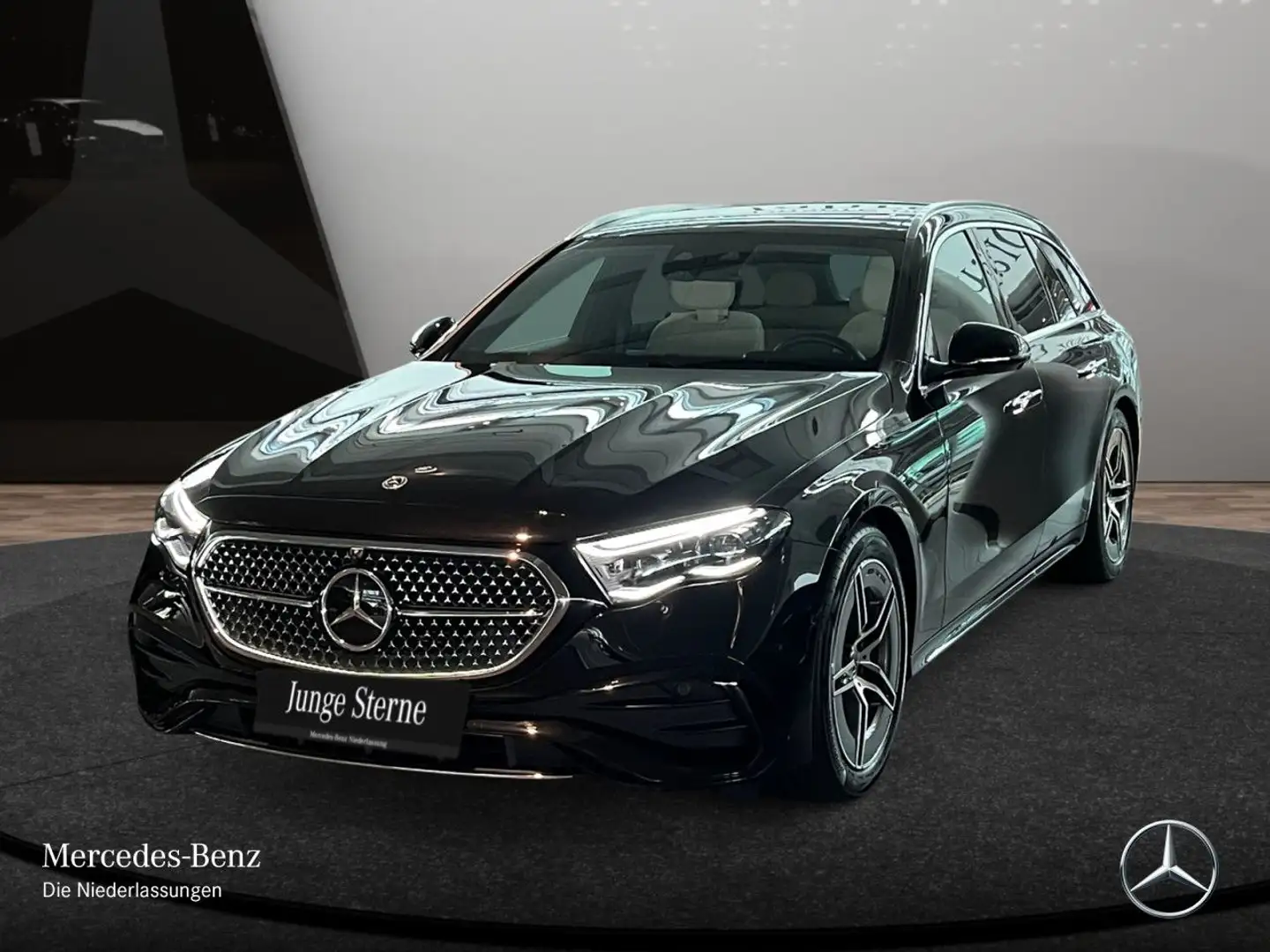Mercedes-Benz E 300 de T 4M Hybrid AMG Fahrass 360° Pano Distr. Schwarz - 2
