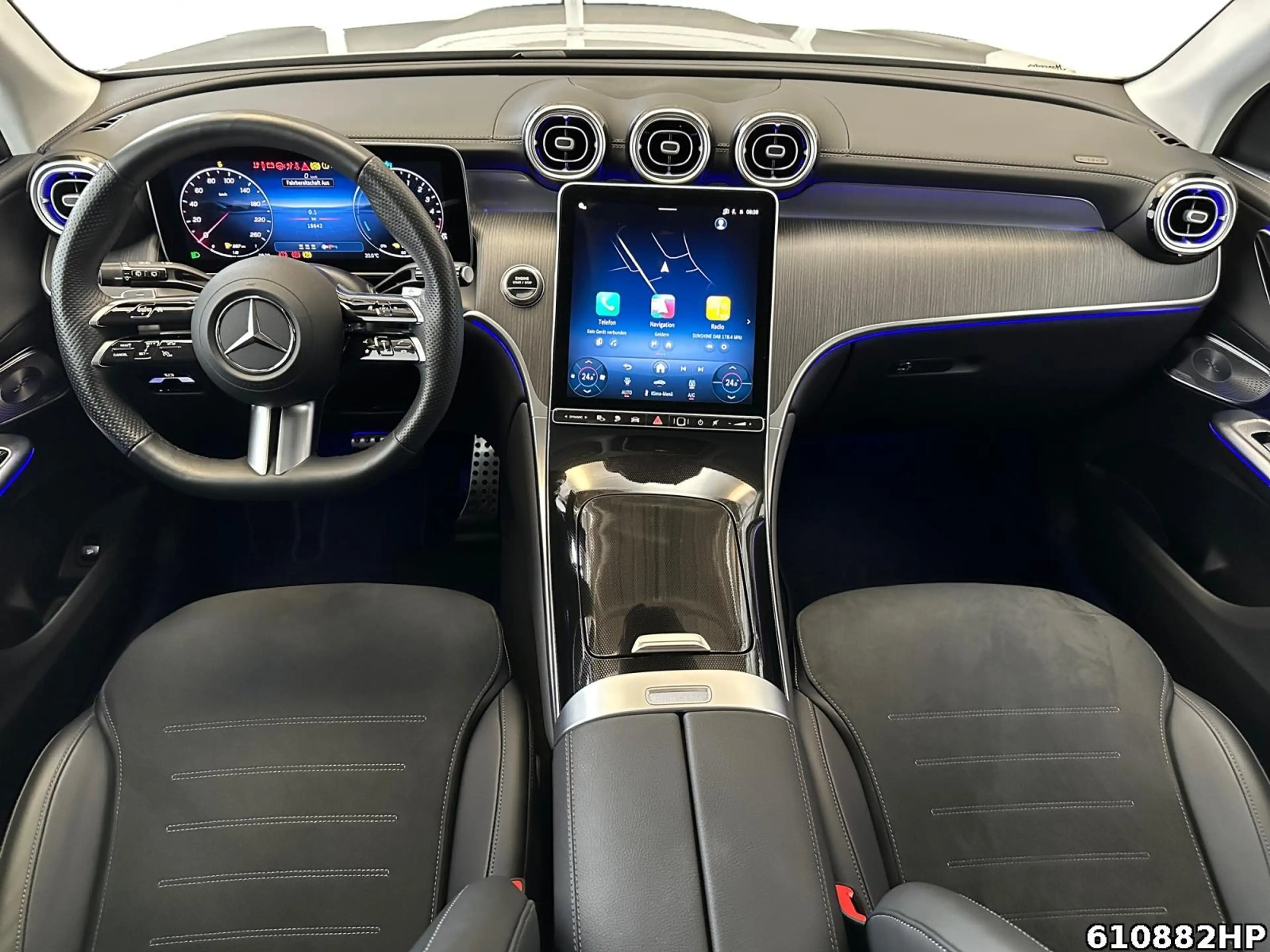 Mercedes-Benz GLC 300 de 4M AMG AHK Distronic Burmester 360° — photo 8