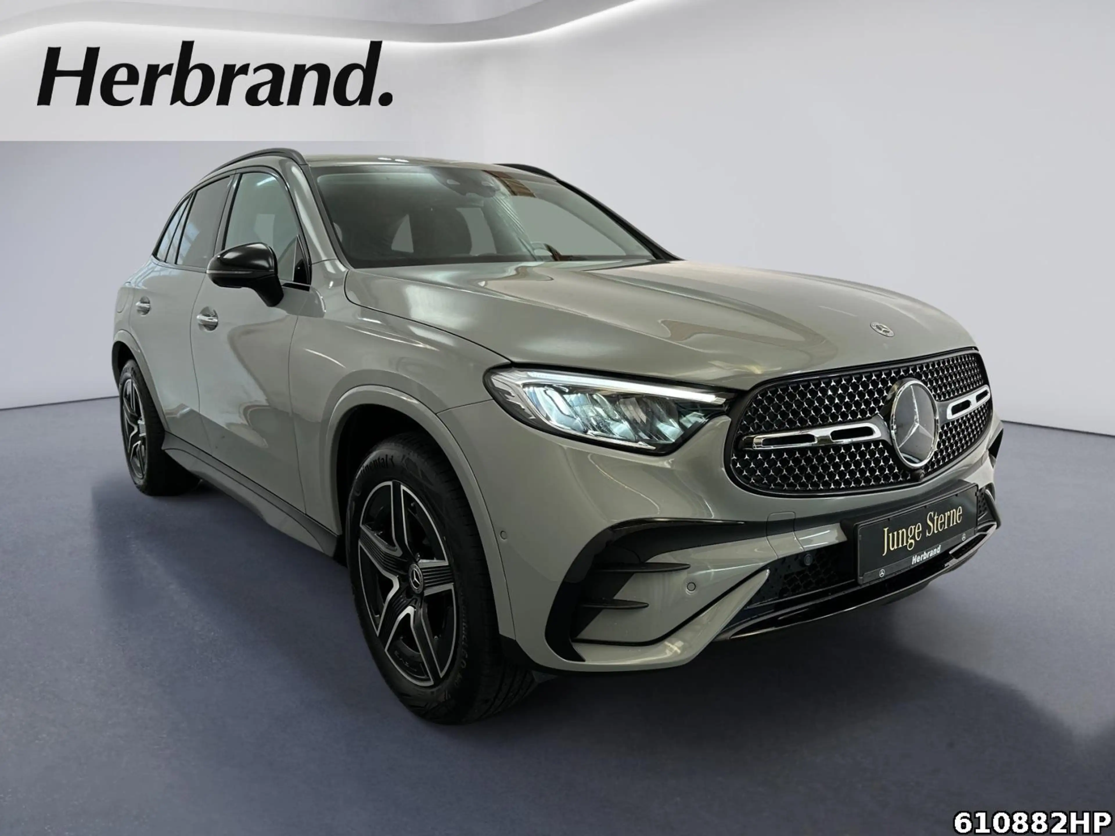 Mercedes-Benz GLC 300 de 4M AMG AHK Distronic Burmester 360° — photo 2