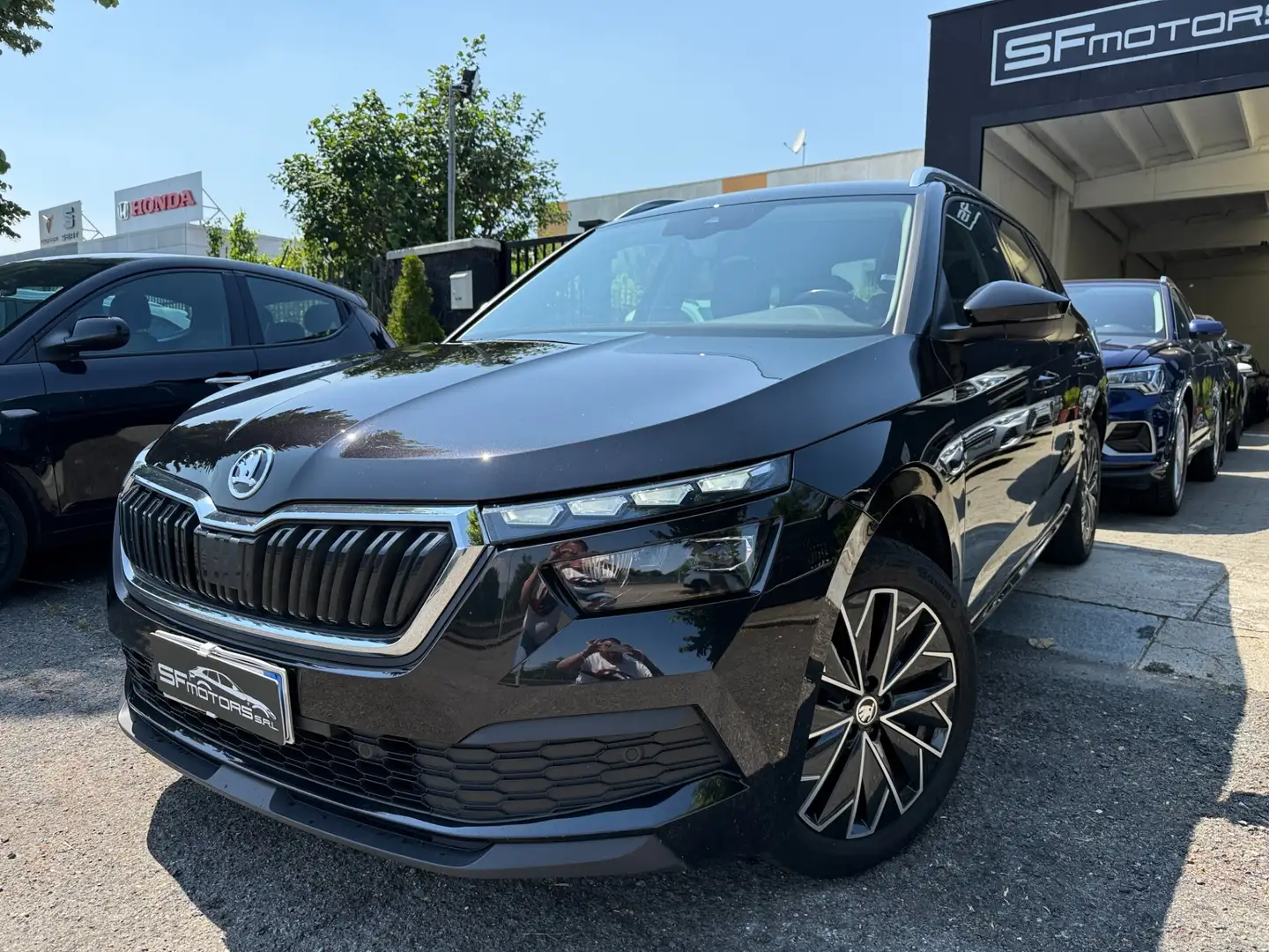 Skoda Kamiq 1.0 TSI 110 CV DSG Monte Carlo Nero - 2