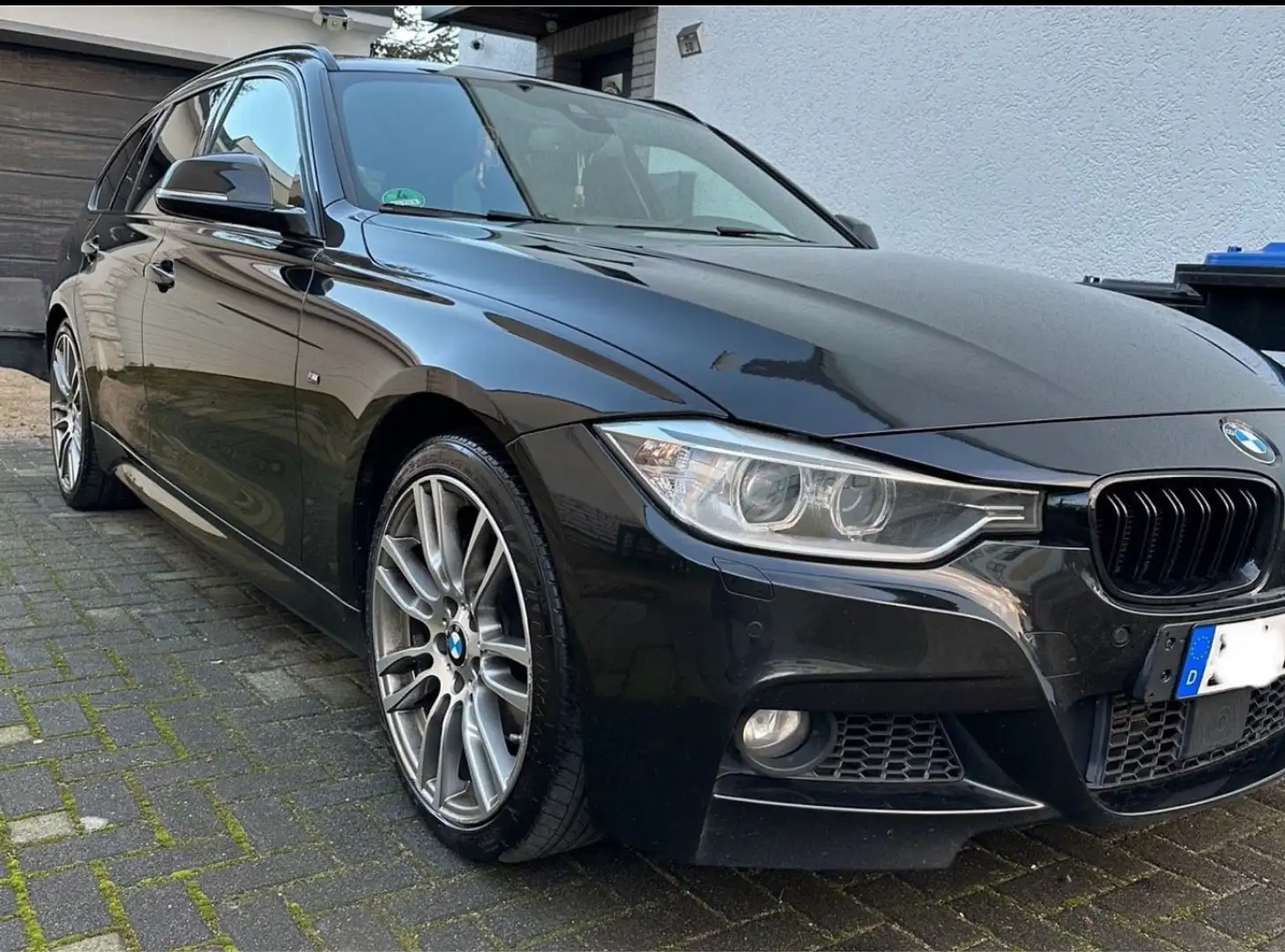 BMW 335 335d Touring xDrive M Paket Active Sound Black - 2