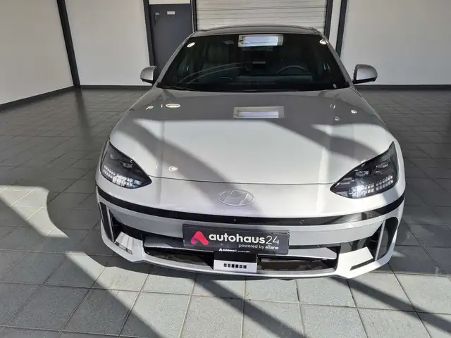 Hyundai IONIQ 6 view 2