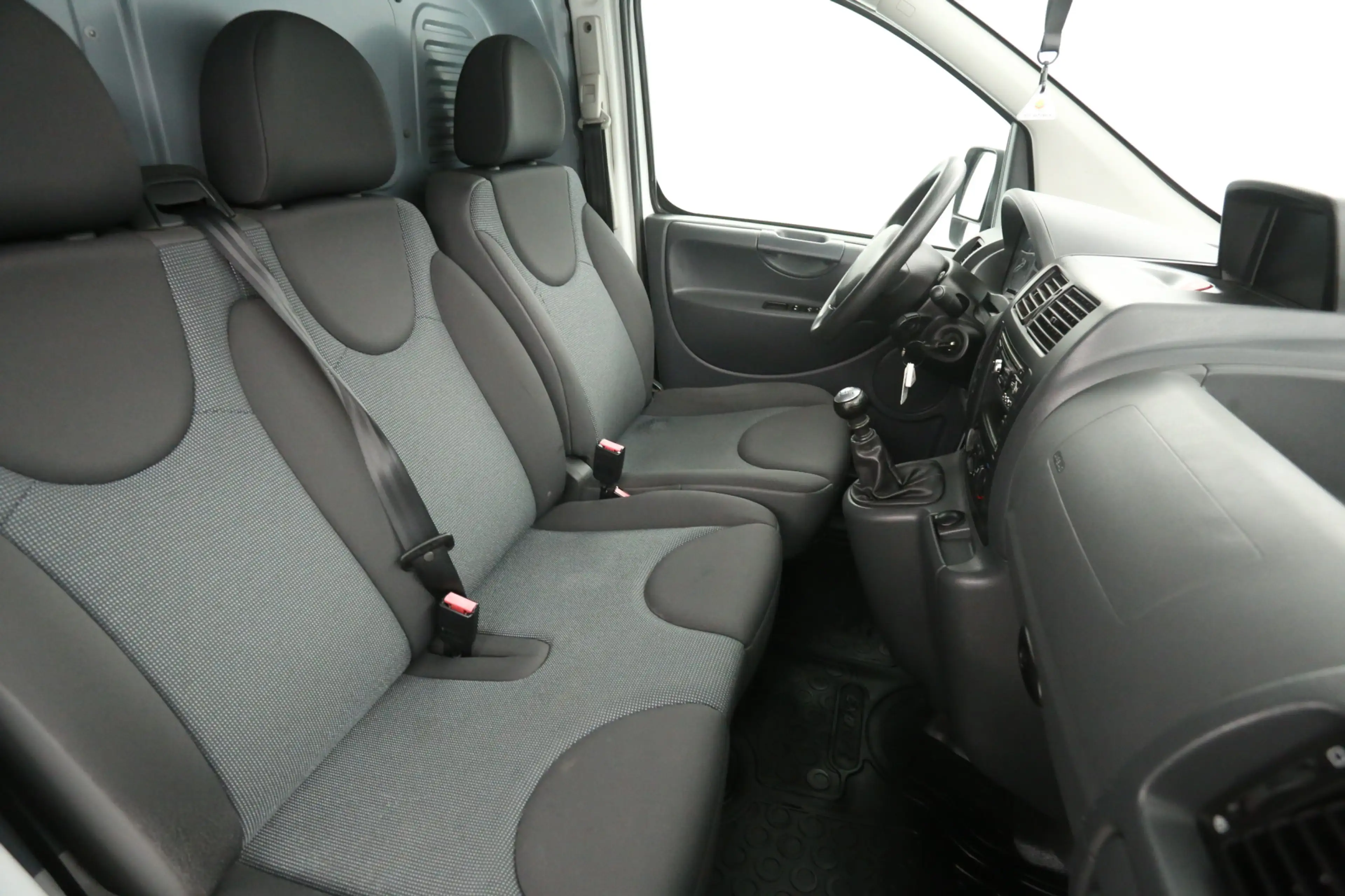 Peugeot Expert 2.0 HDI L2H1 | Airco | Cruise | 3 Zits | 2xSchuifd — photo 11
