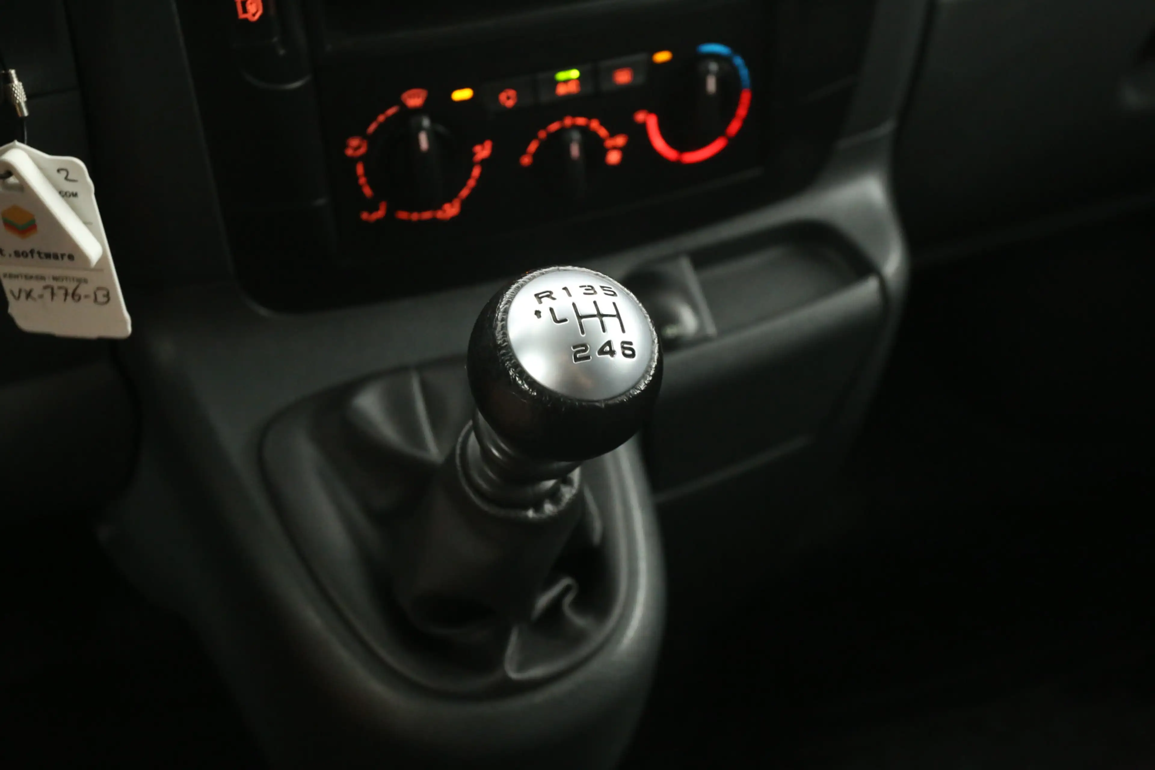 Peugeot Expert 2.0 HDI L2H1 | Airco | Cruise | 3 Zits | 2xSchuifd — photo 21