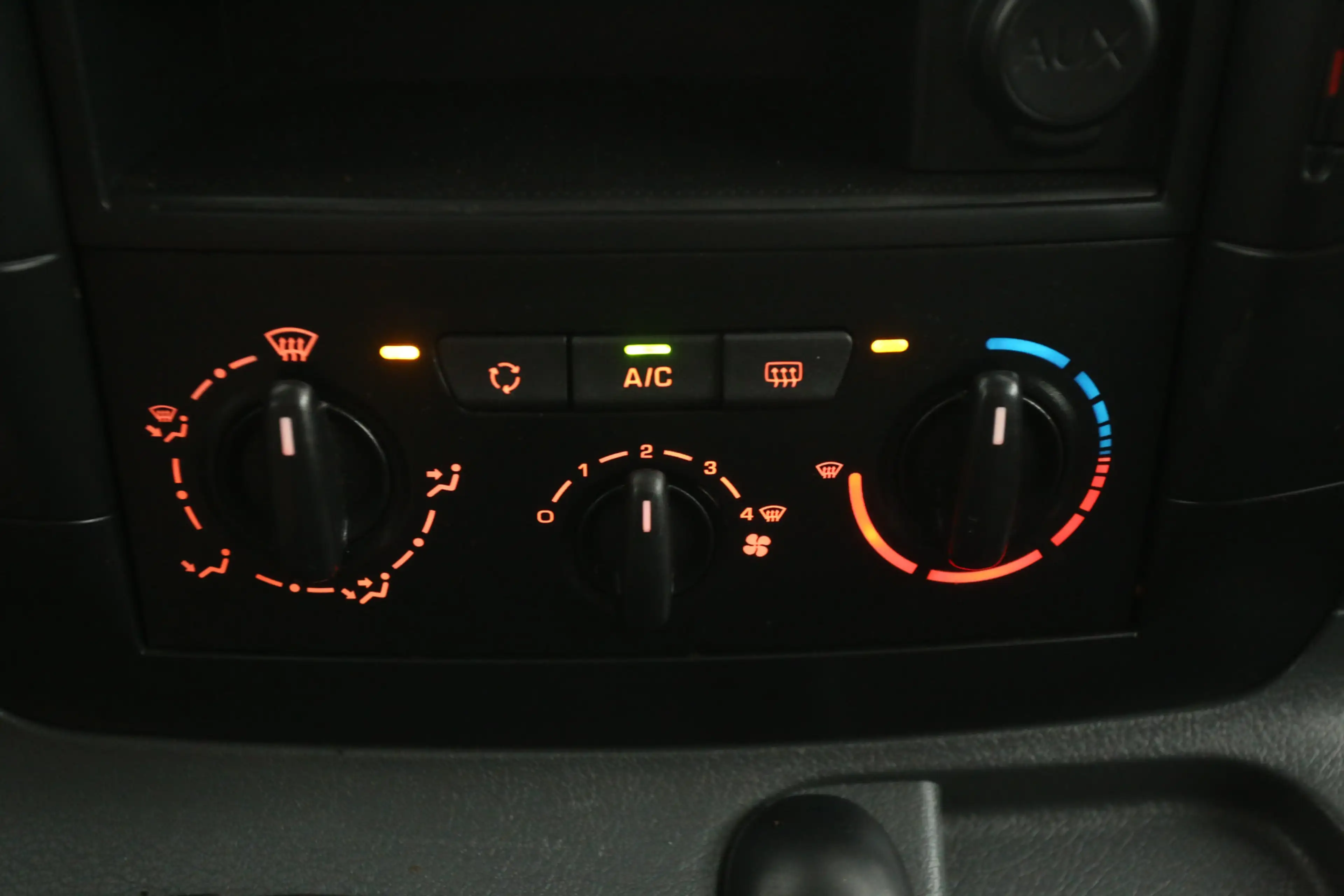 Peugeot Expert 2.0 HDI L2H1 | Airco | Cruise | 3 Zits | 2xSchuifd — photo 17