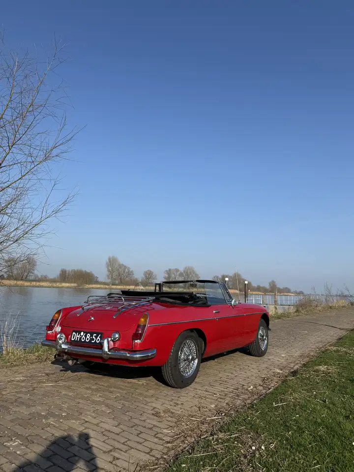 MG MGB Tourer, foto 1