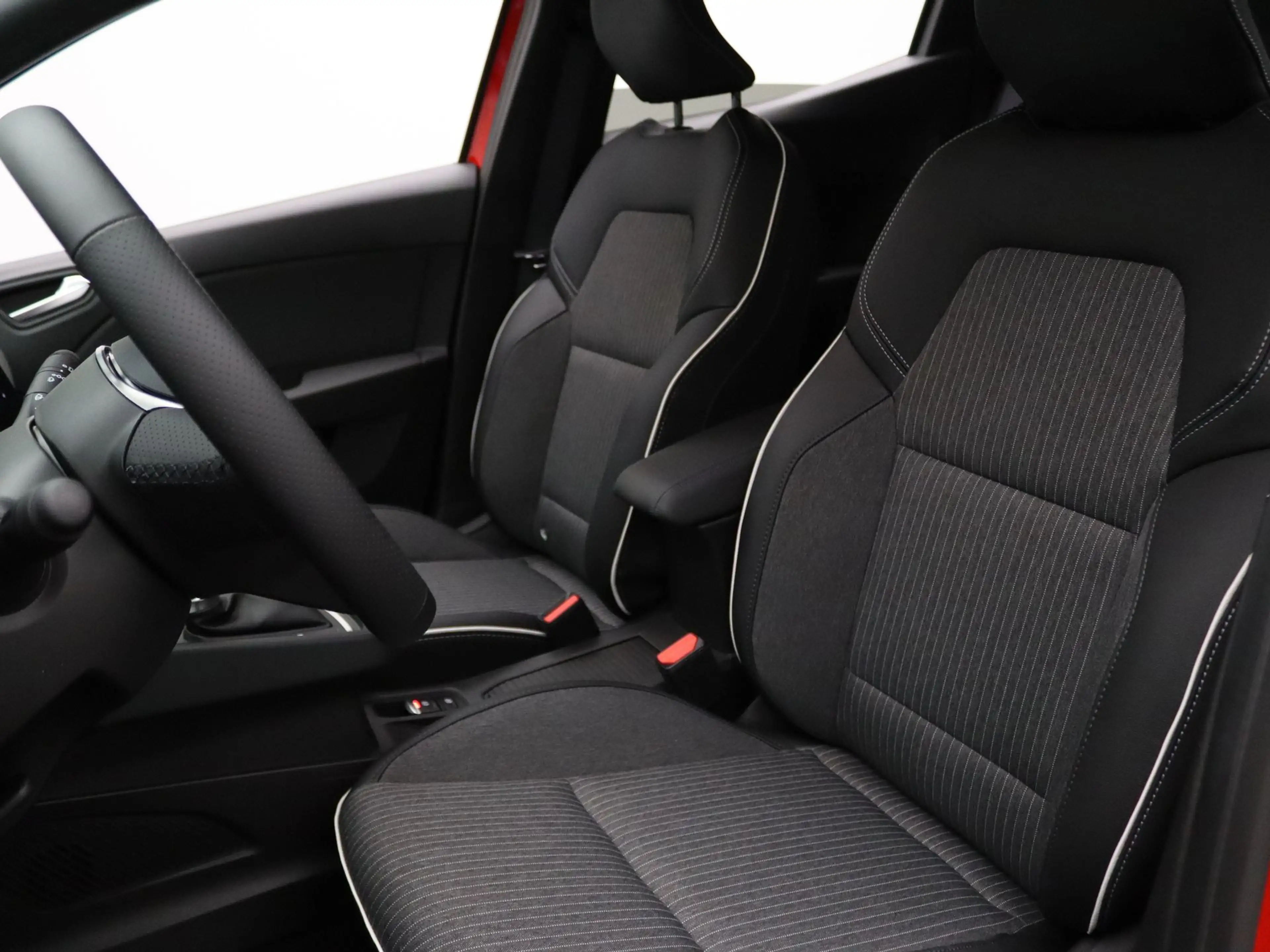 Mitsubishi Colt 140pk HEV Intense+ Automaat Camera | Adapt. Cruise — photo 4