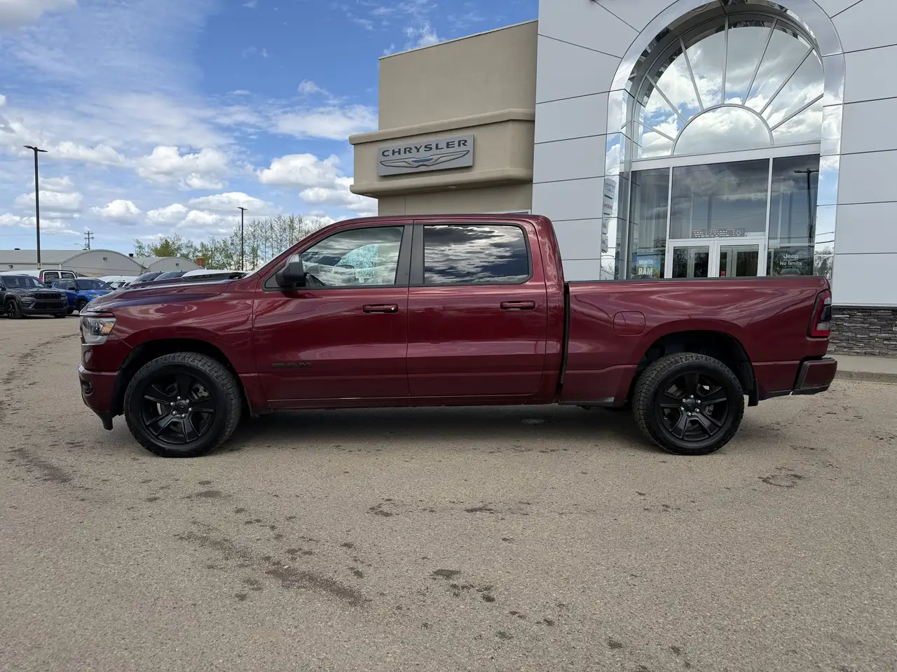 RAM 1500 снимка RAM 1500