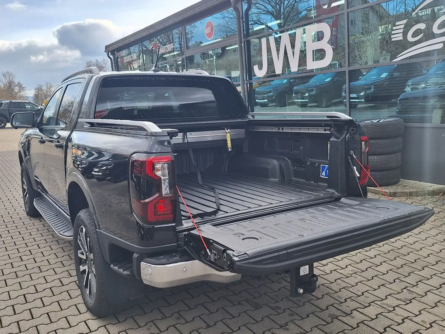 Ford Ranger Platinum 3,0 elRollo Stdhz Lager Diff 990km Akti Schwarz - 2