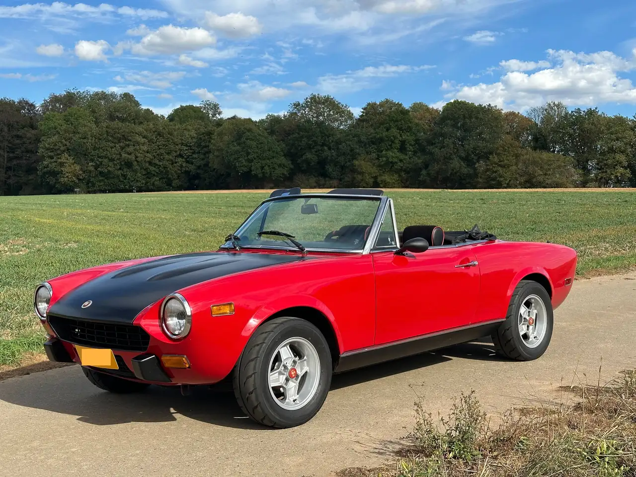 Fiat 124 Spider