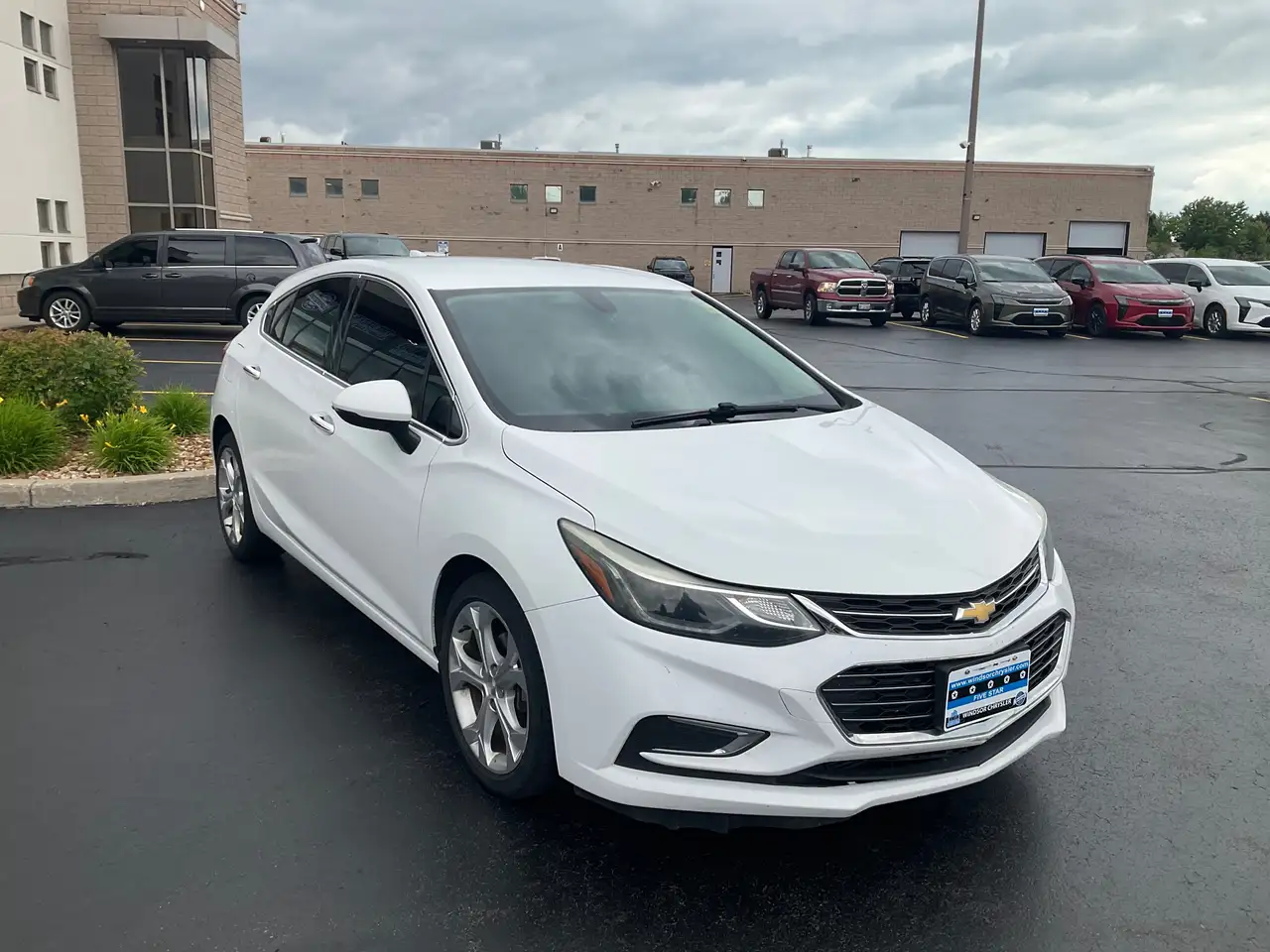 Chevrolet Cruze photo Chevrolet Cruze