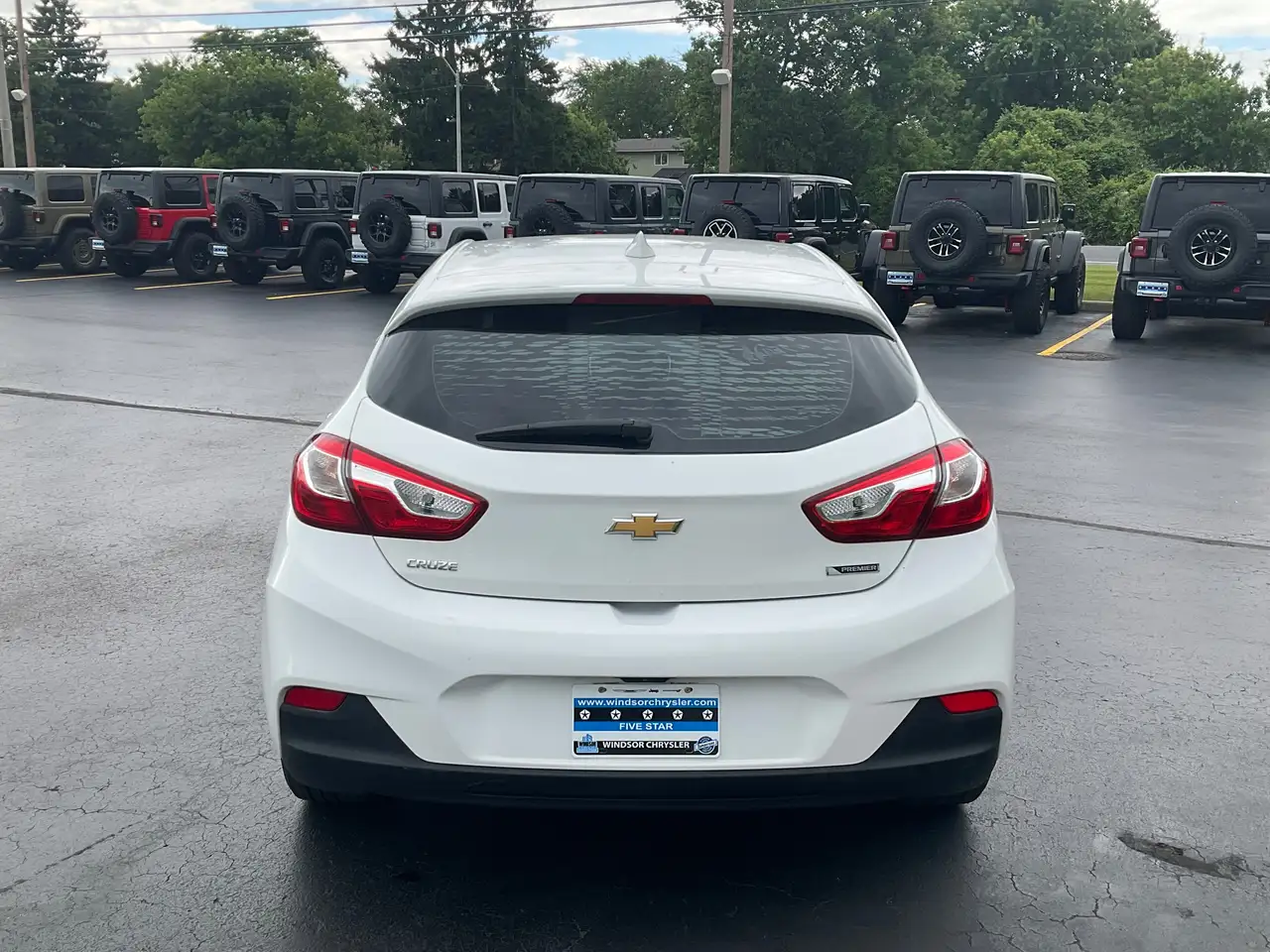 Chevrolet Cruze photo Chevrolet Cruze