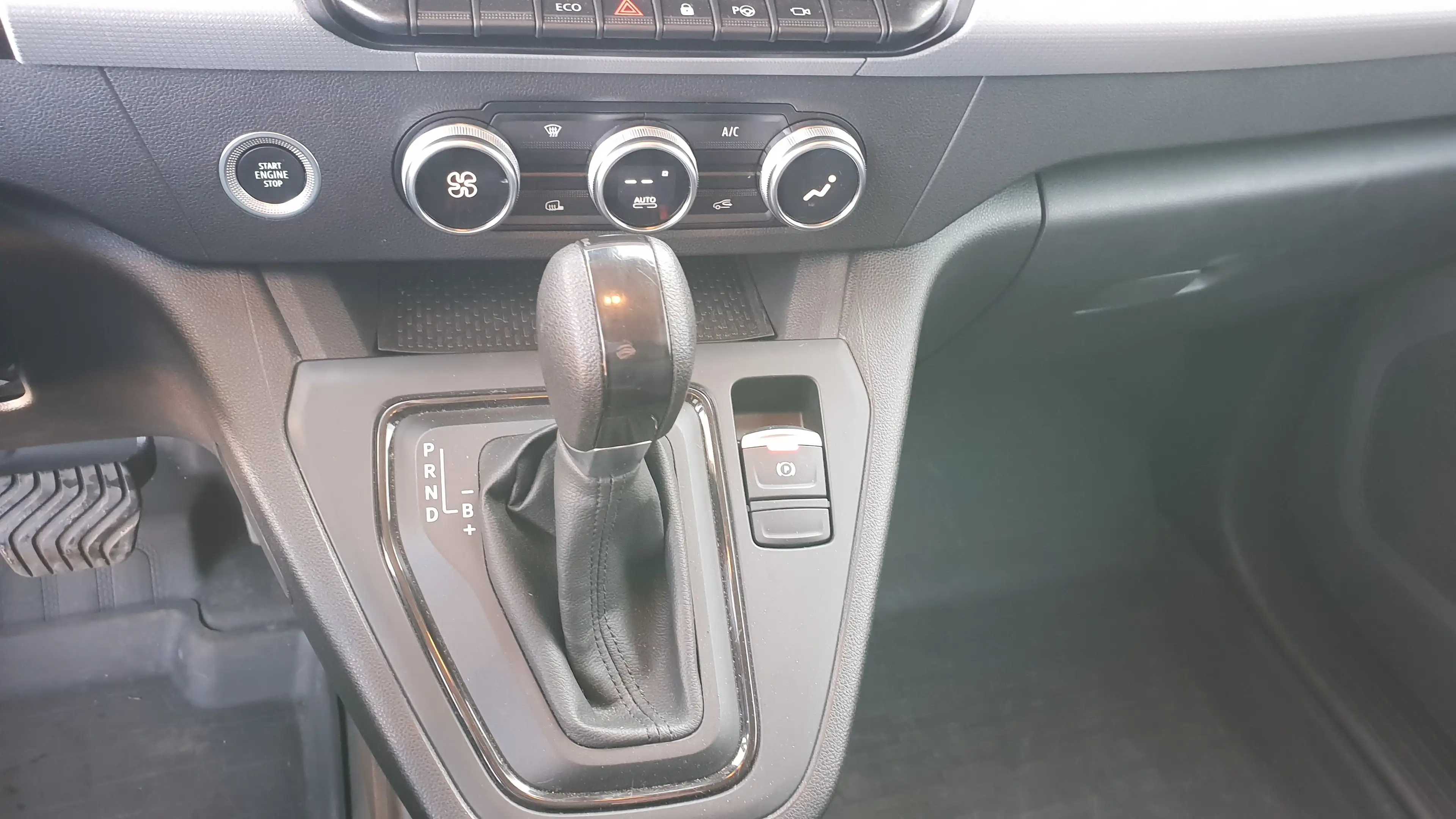 Nissan Townstar EV L1 2,2t N-Connecta-Option EV — photo 12
