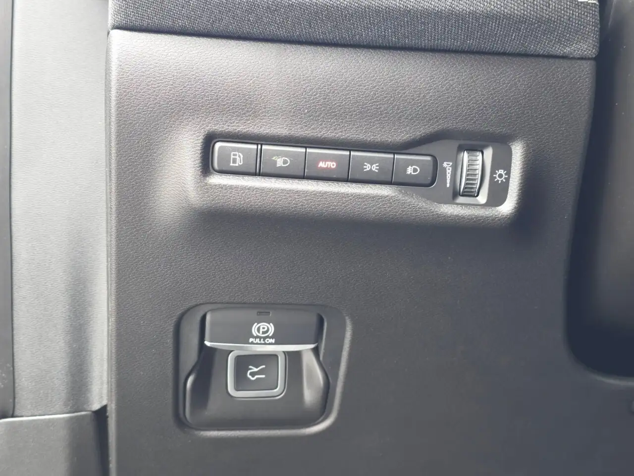 Jeep Cherokee снимка Jeep Cherokee