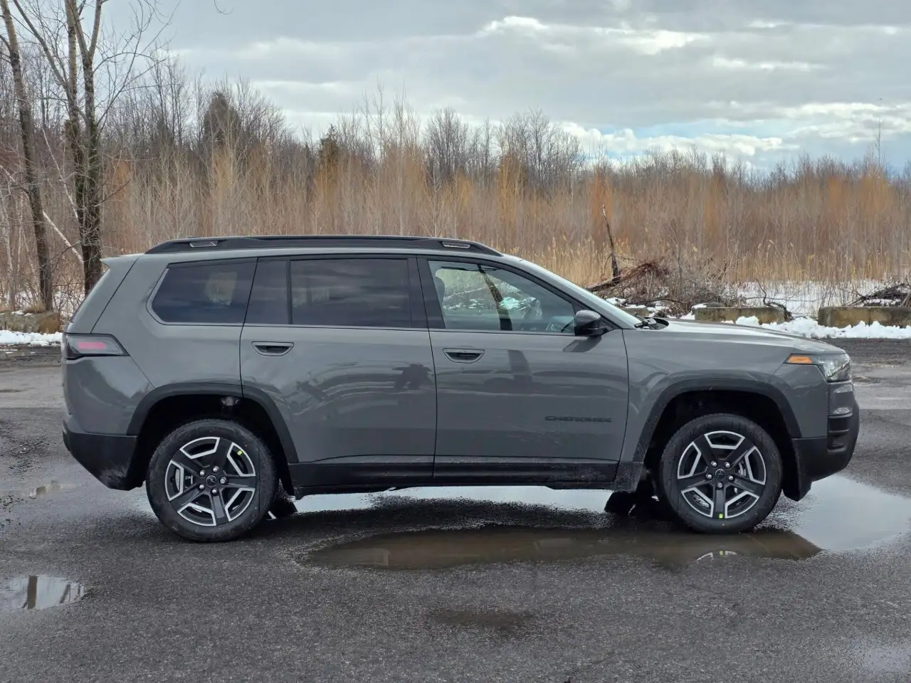 Jeep Cherokee снимка Jeep Cherokee