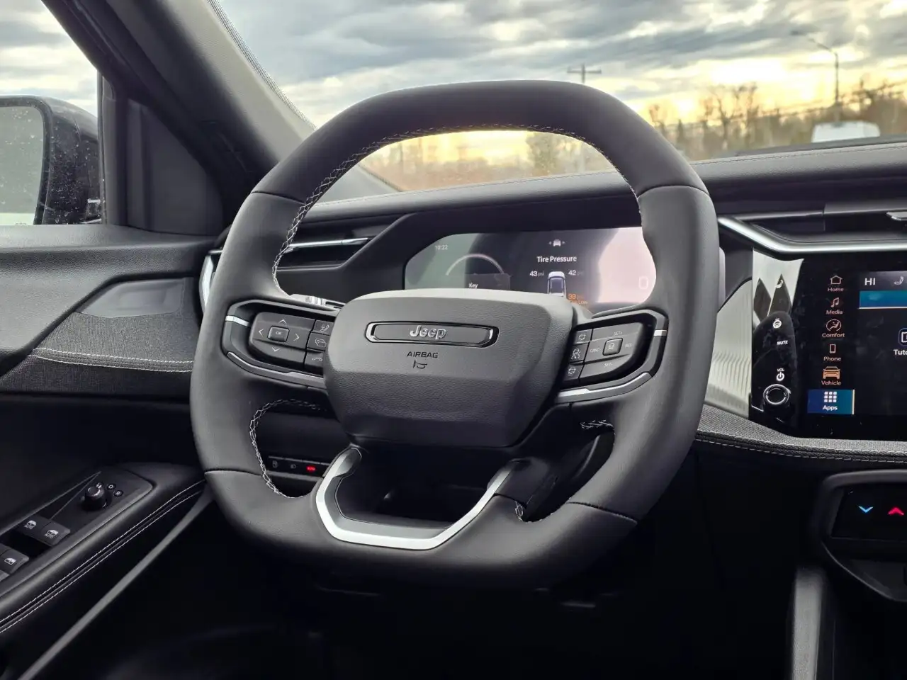 Jeep Cherokee снимка Jeep Cherokee
