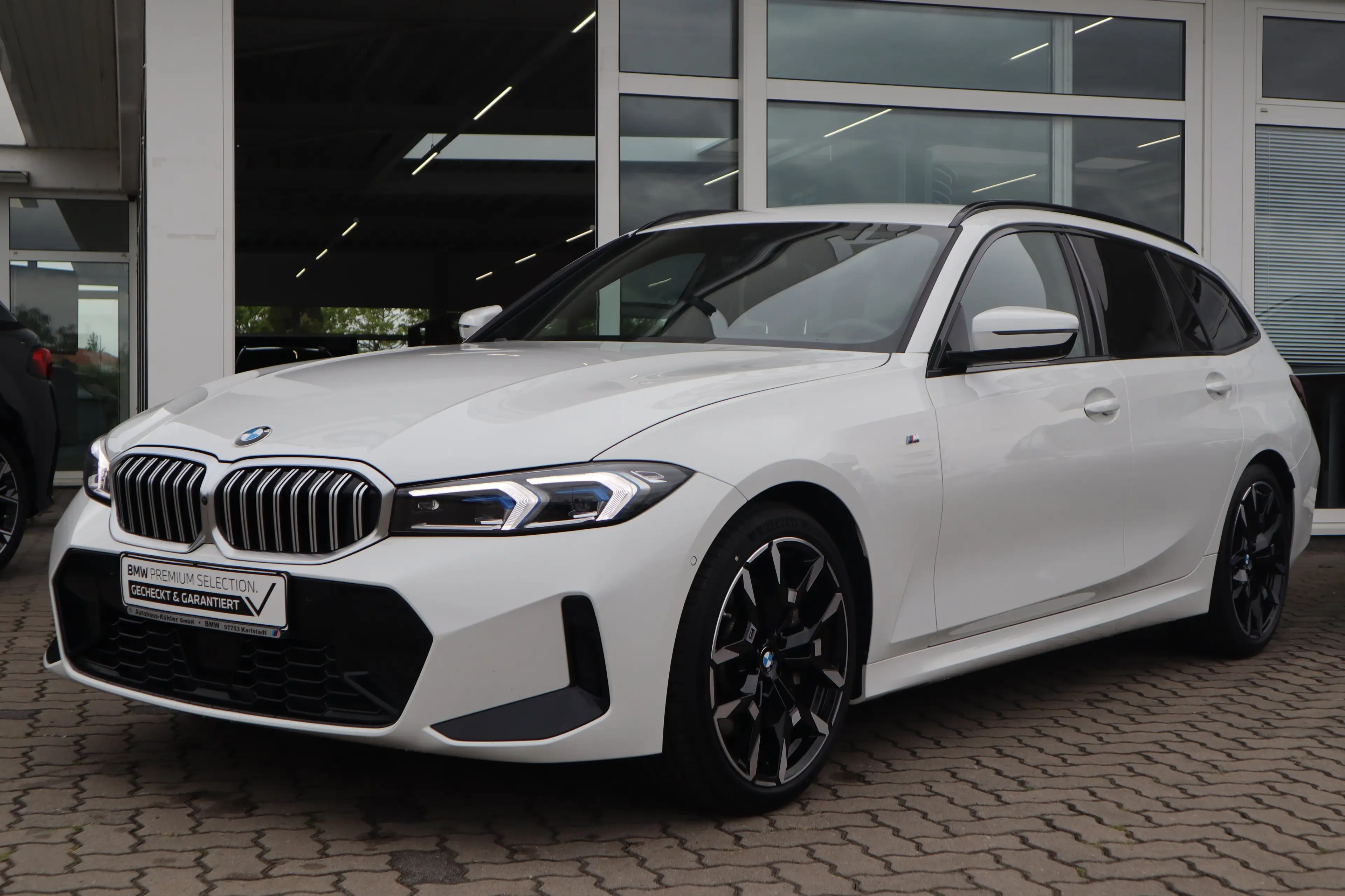 BMW 330 i xDrive Touring M Sport/HiFi/DAB/LED/ACC/AHK