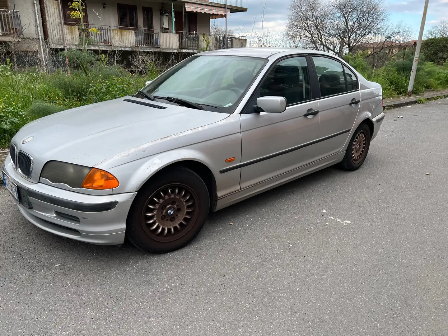 BMW 320 320d Grigio - 1