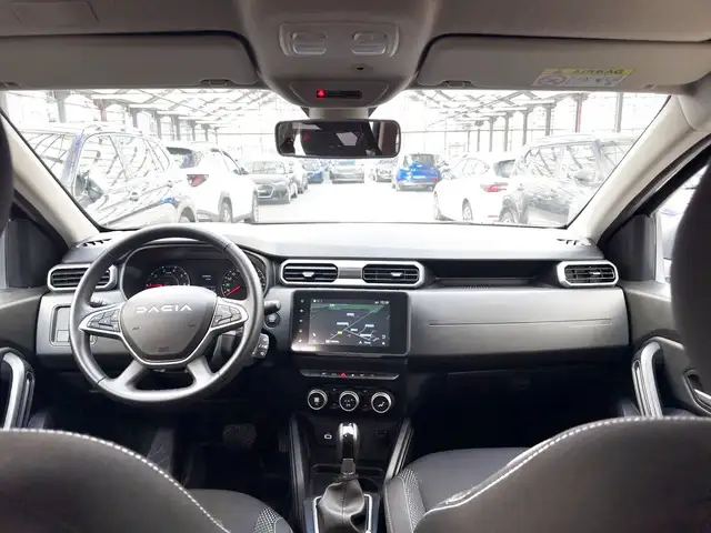 Dacia Duster view 9