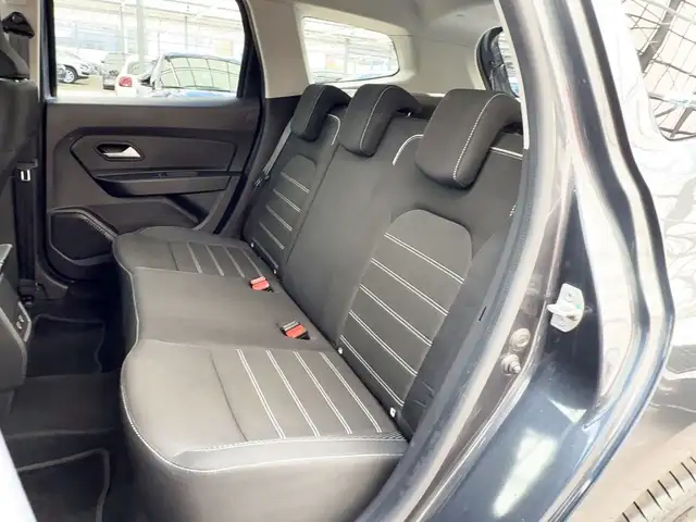 Dacia Duster view 14