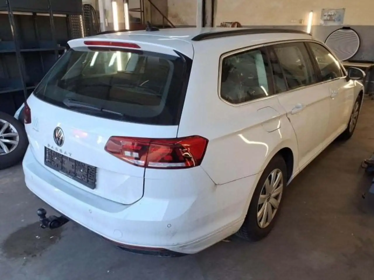 Volkswagen Passat Variant Business 2.0 TDI DSG AHK/Nav/Kam/ 2