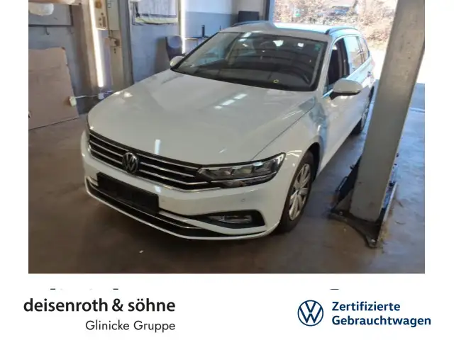 Volkswagen Passat Variant Business 2.0 TDI DSG AHK/Nav/Kam/