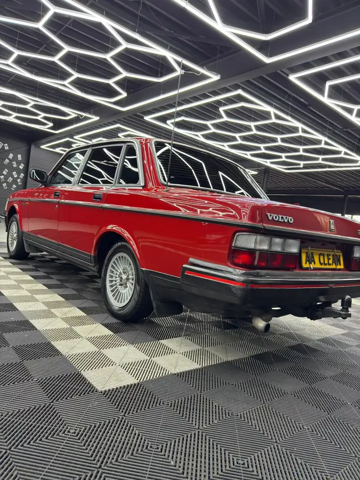 Volvo 240 DL, foto 3