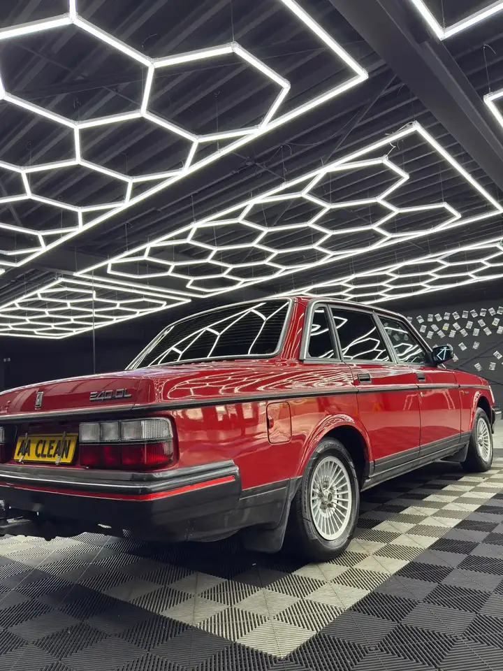 Volvo 240 DL, foto 2