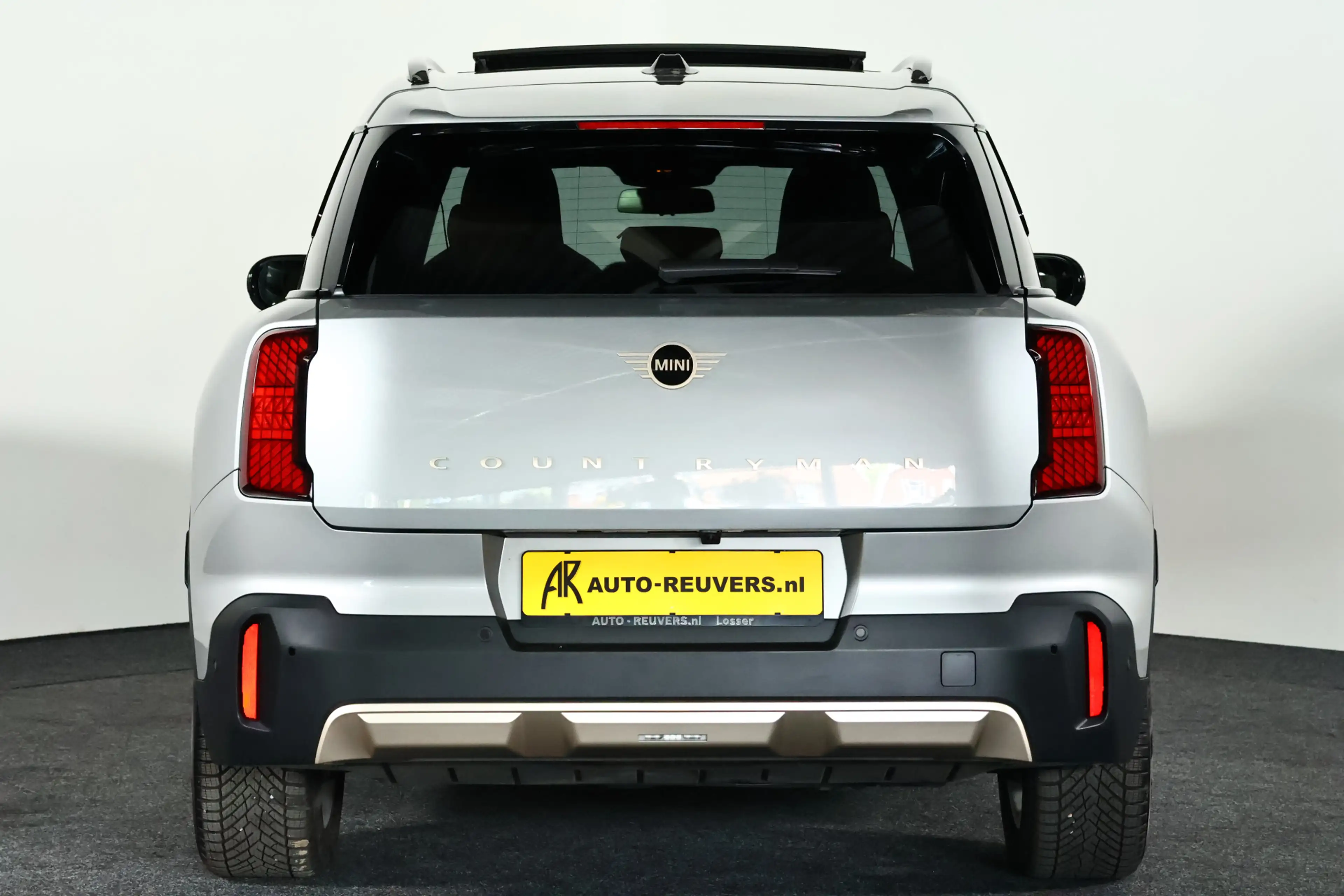 MINI Countryman E Favoured 66.5 kWh Panorama / Navi / CarPlay / ACC — photo 11