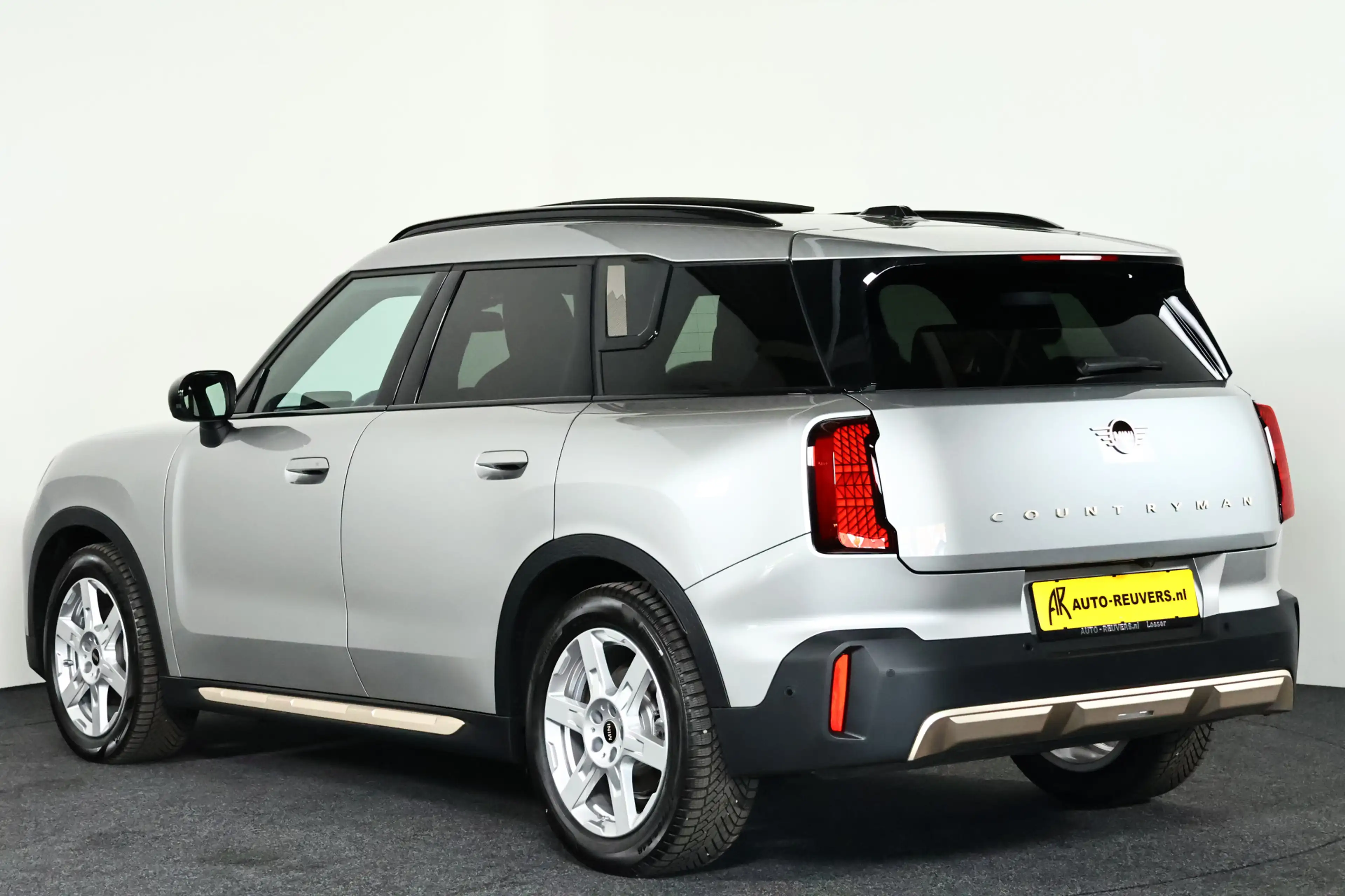 MINI Countryman E Favoured 66.5 kWh Panorama / Navi / CarPlay / ACC — photo 7