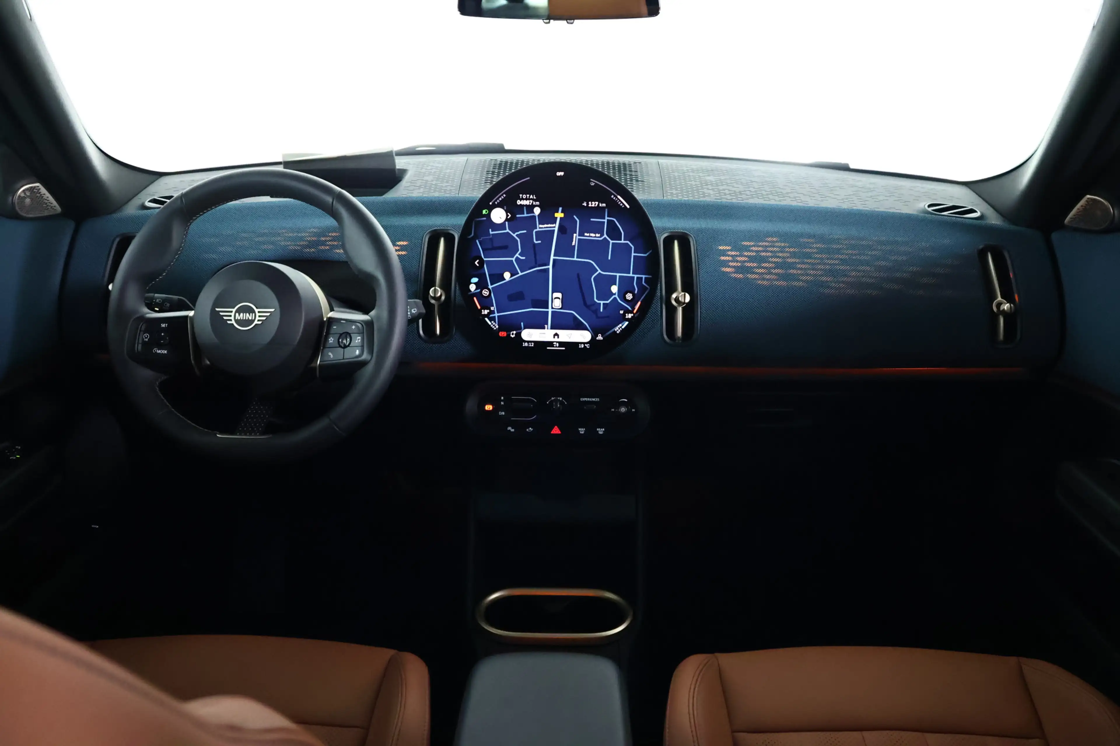 MINI Countryman E Favoured 66.5 kWh Panorama / Navi / CarPlay / ACC — photo 18
