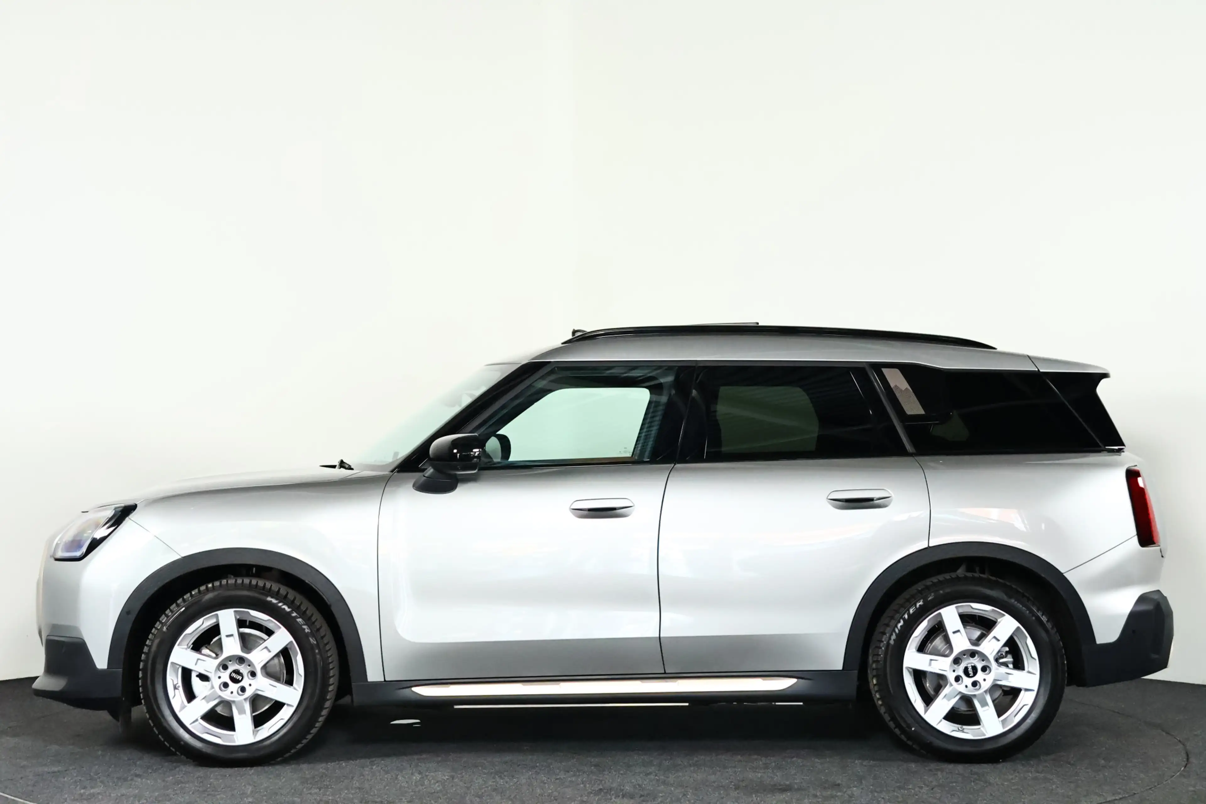 MINI Countryman E Favoured 66.5 kWh Panorama / Navi / CarPlay / ACC — photo 39