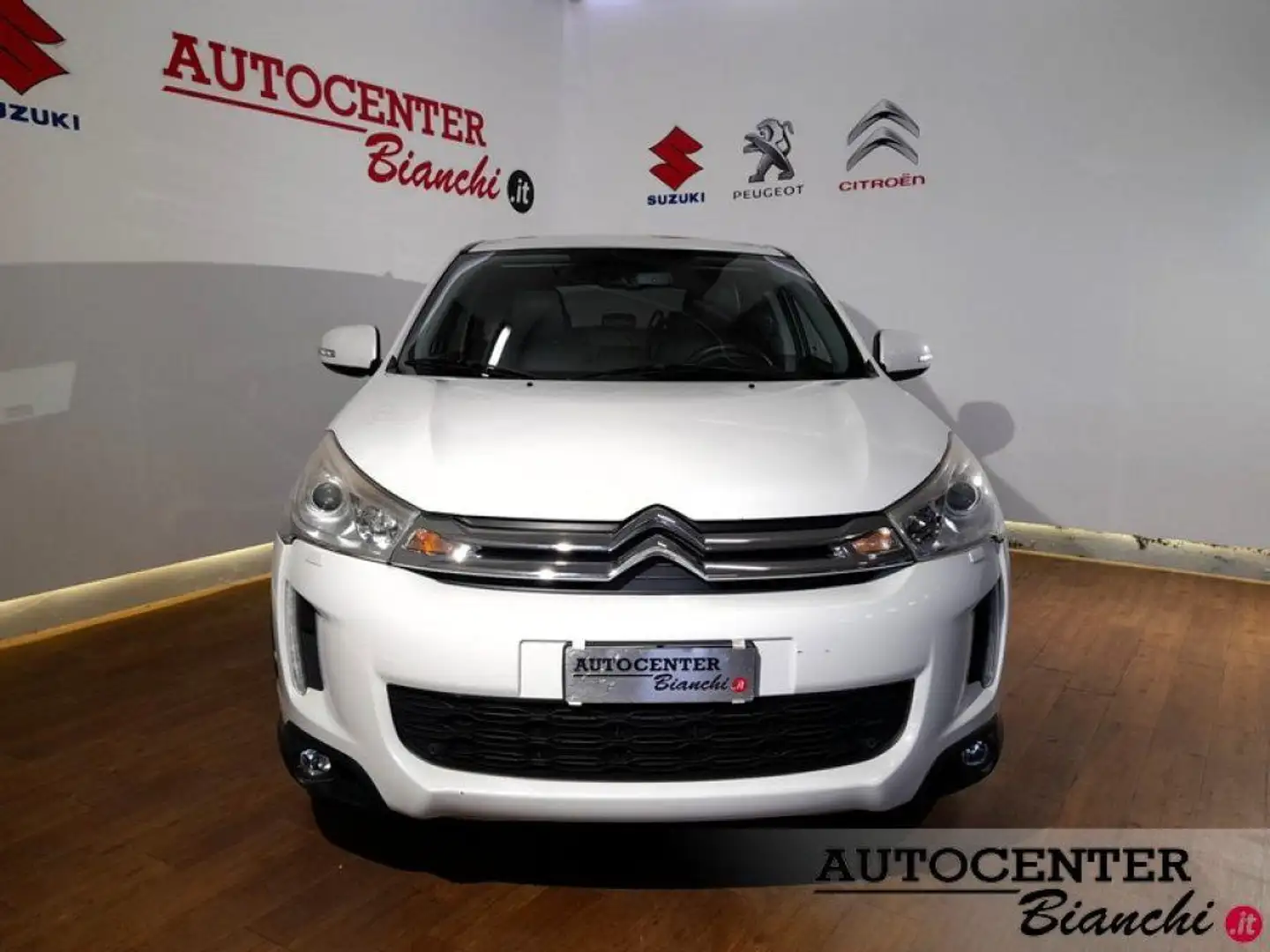 Citroen C4 Aircross 1.8 HDi 150 Stop&Start 4WD Exclusive Naranja - 2