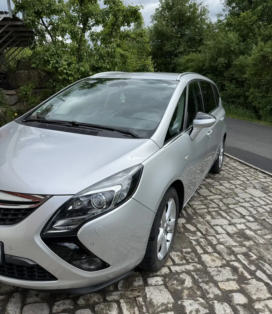 Opel Zafira Tourer Innovation Grau - 1