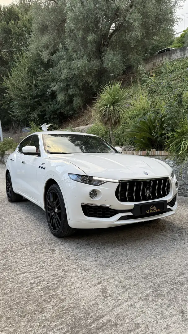 Maserati Levante 2.0 mhev GT 330cv auto Bianco - 1
