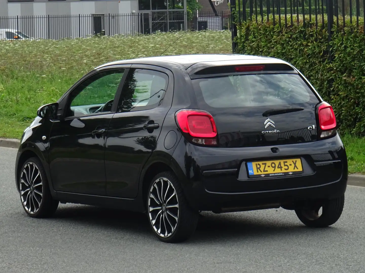 Citroen C1 1.0 e-VTi Airscape Feel 5DRS LED/AIRCO/CRUISE/APK Negro - 2