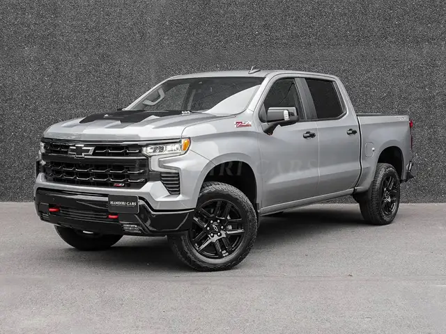 Chevrolet Silverado 2025 LT Trail Boss €59500 6.2L V8 SPORT UITLAAT +Sterling Metallic