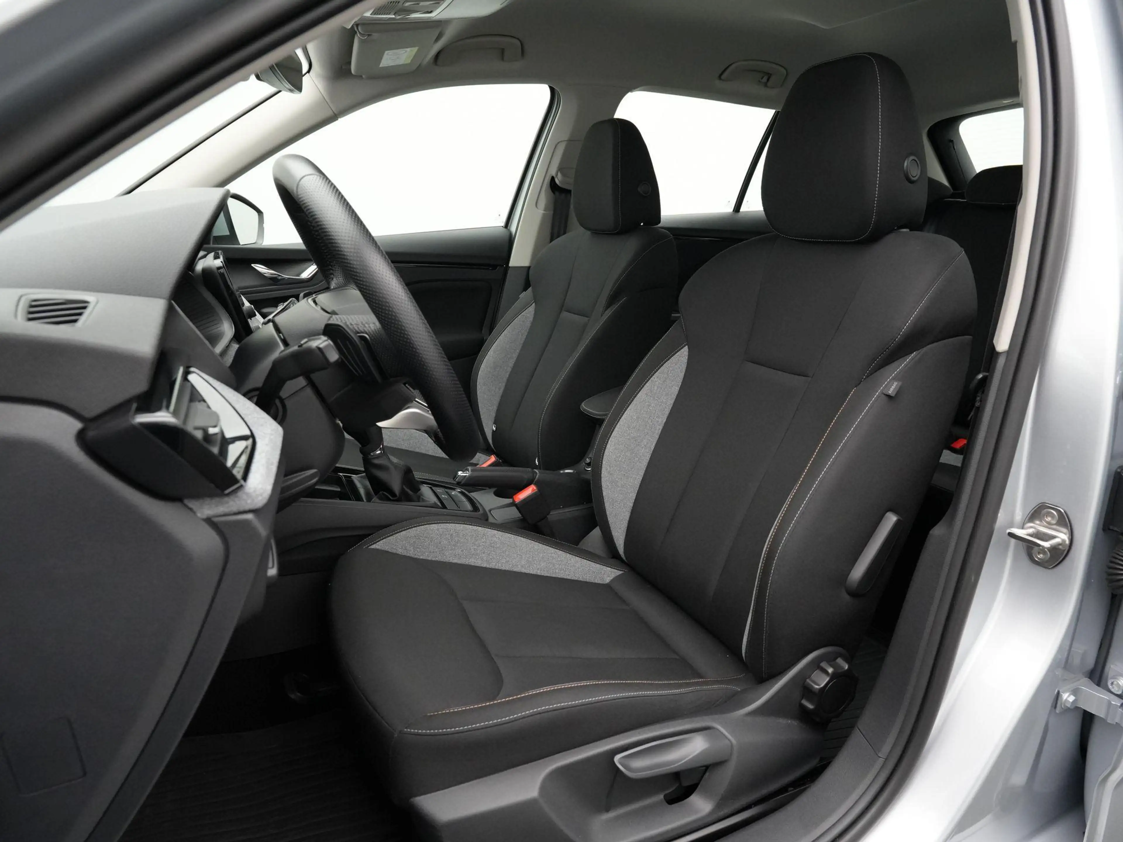 Skoda Kamiq 1.0 TSI 115 pk DSG Selection | Stuur-/stoelverwarm — photo 4