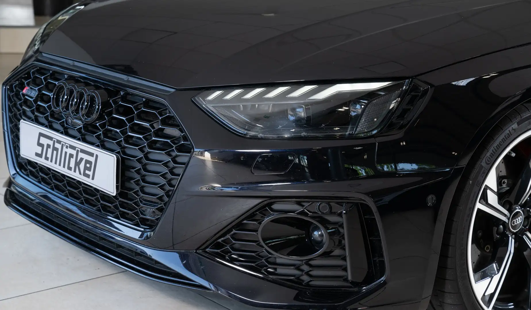 Audi RS4 Avant tiptronic quattro RS Essentials Paket Negro - 2