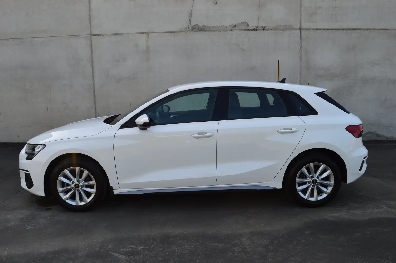 Audi A3 Sportback Advanced 35 TFSI 150Pk / Carplay / Led Blanc - 2