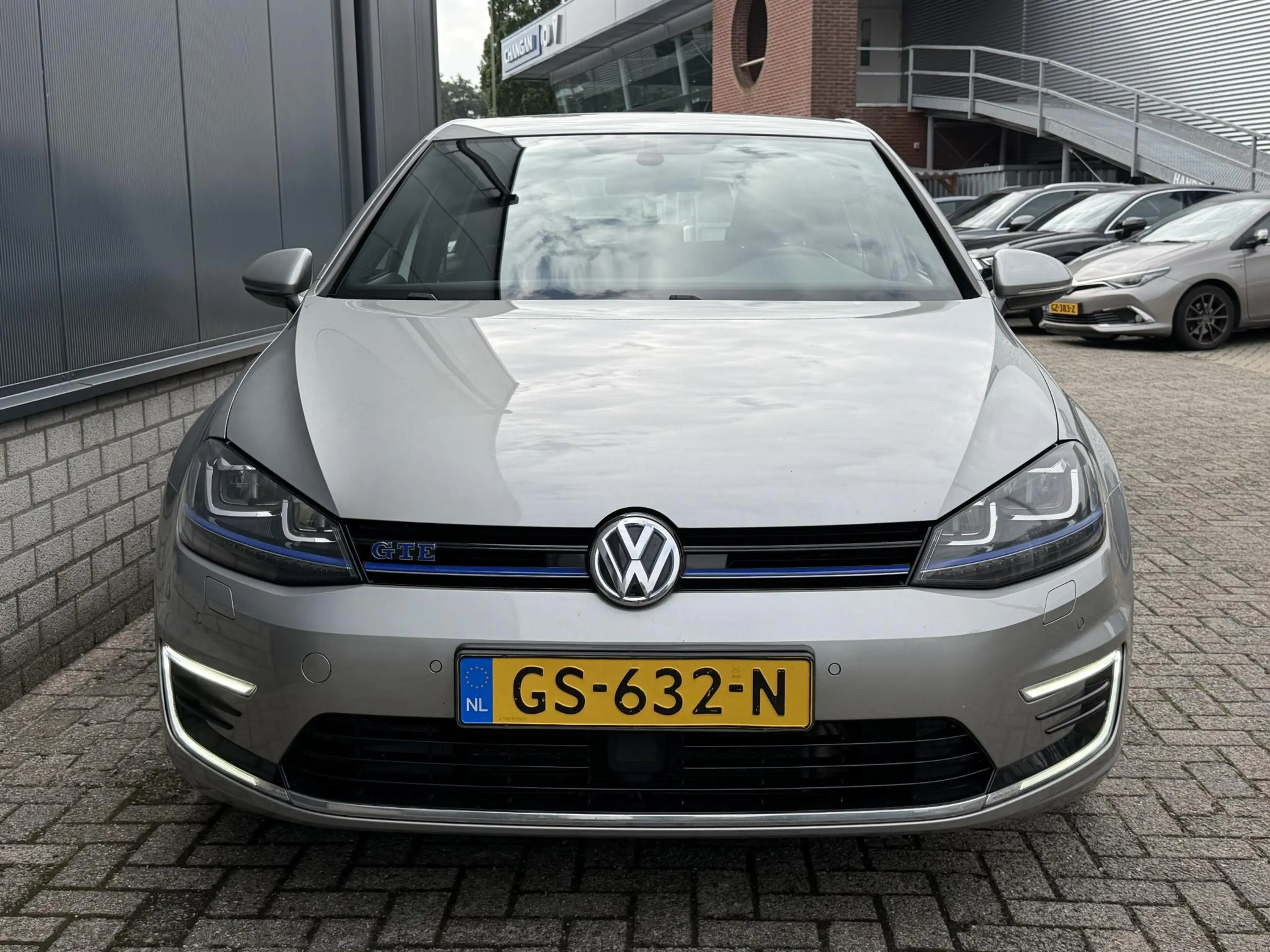 Volkswagen Golf GTE 1.4 TSI 18"/SOH 94%/Trekhaak/Stoelverwarming/Parke — photo 4