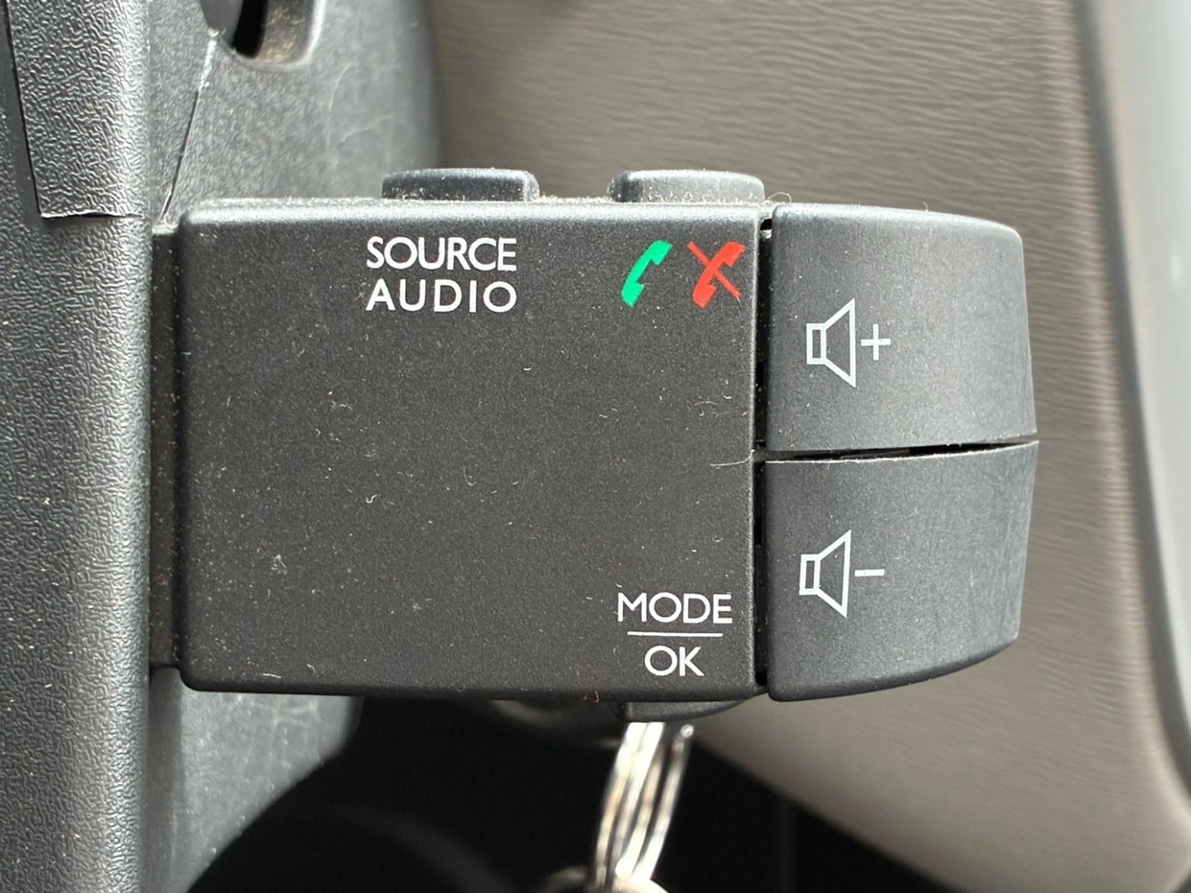 Dacia Dokker 1.2l Laureate Tüv=08/27! 55T-Km! 1.Hand! — photo 14