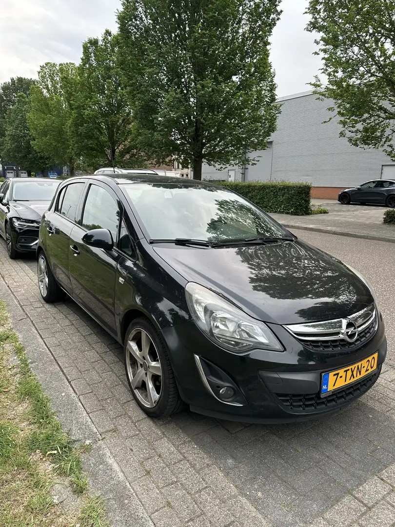 Opel Corsa Opel Corsa AUTOMAAT 2014 NEIUW APK/VOL OPTIE/AIRCO Zwart - 1