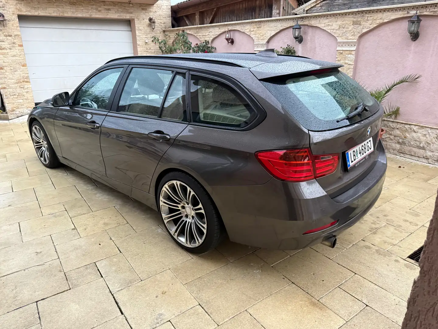 BMW 318 318d Touring vollleder navi Euro 5 - 2